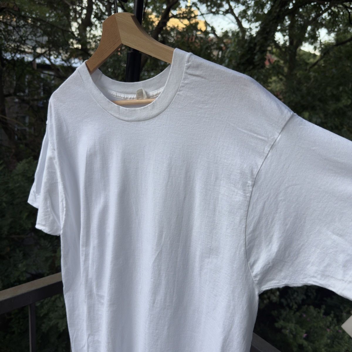 Vintage 80s Blank White Paper Thin Shirt ERD Grunge Thrashed Faded Size US XL / EU 56 / 4 - 4 Thumbnail