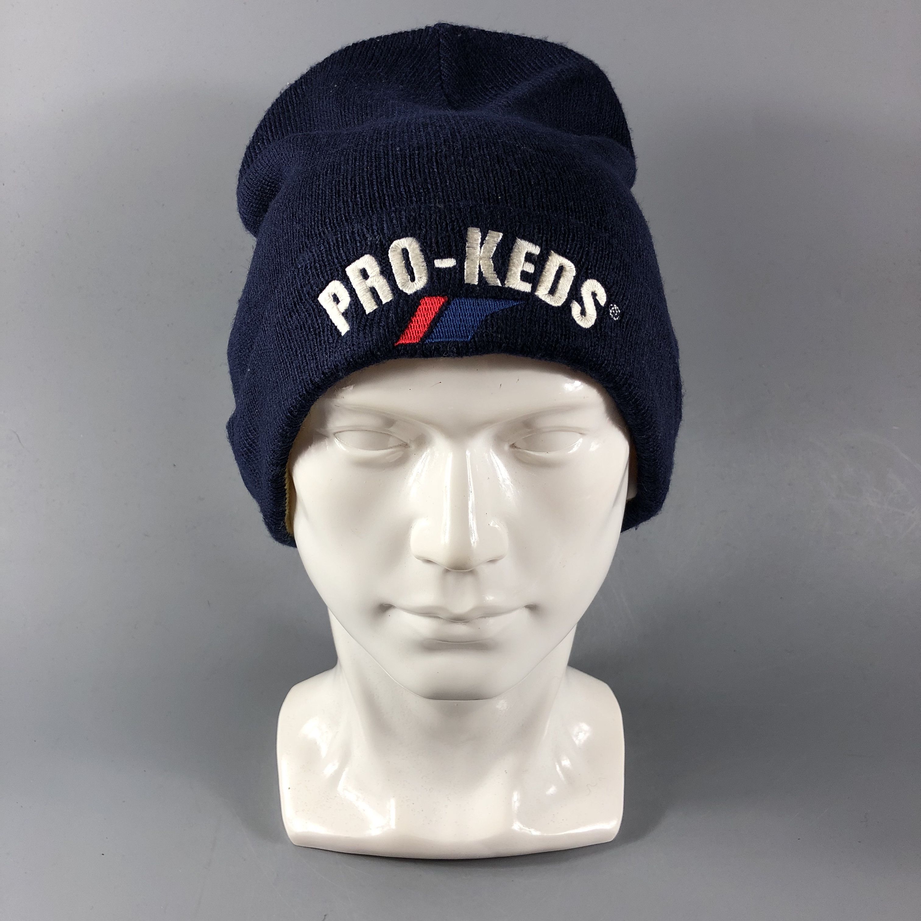 Pro-Keds Pro Keds Plain Knit Beanie Snowcap Snow Hat B689 Size ONE SIZE - 1 Thumbnail