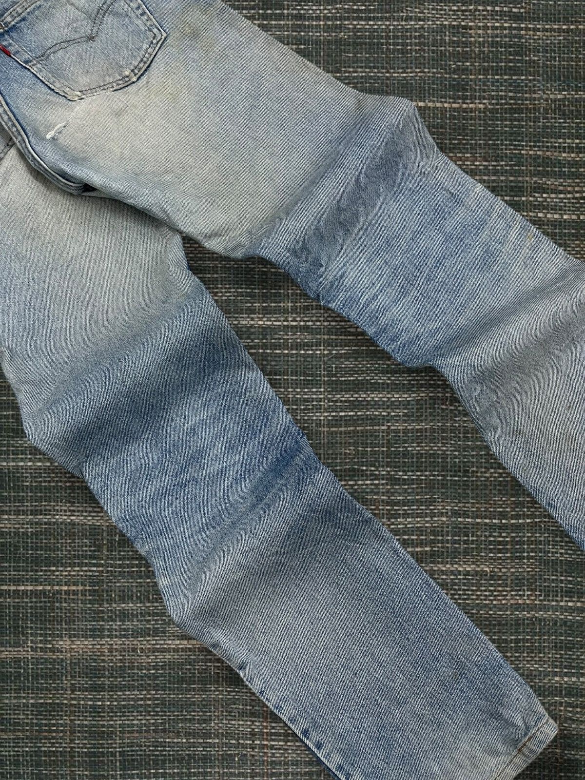 Levi's Vintage Clothing Vintage 1990s Original Designer Levis 505 Distressed Denim Size US 26 / EU 42 - 13 Thumbnail