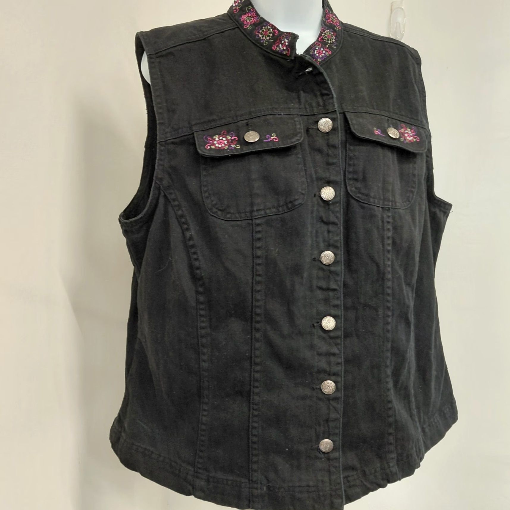 Vintage C.J. Banks Jean Vest Womens Size 1X Black Denim Embroidered Beaded Floral Design Shirt Vest Women Plus Size 1X Floral Size 40" / US 18 - 2 Thumbnail