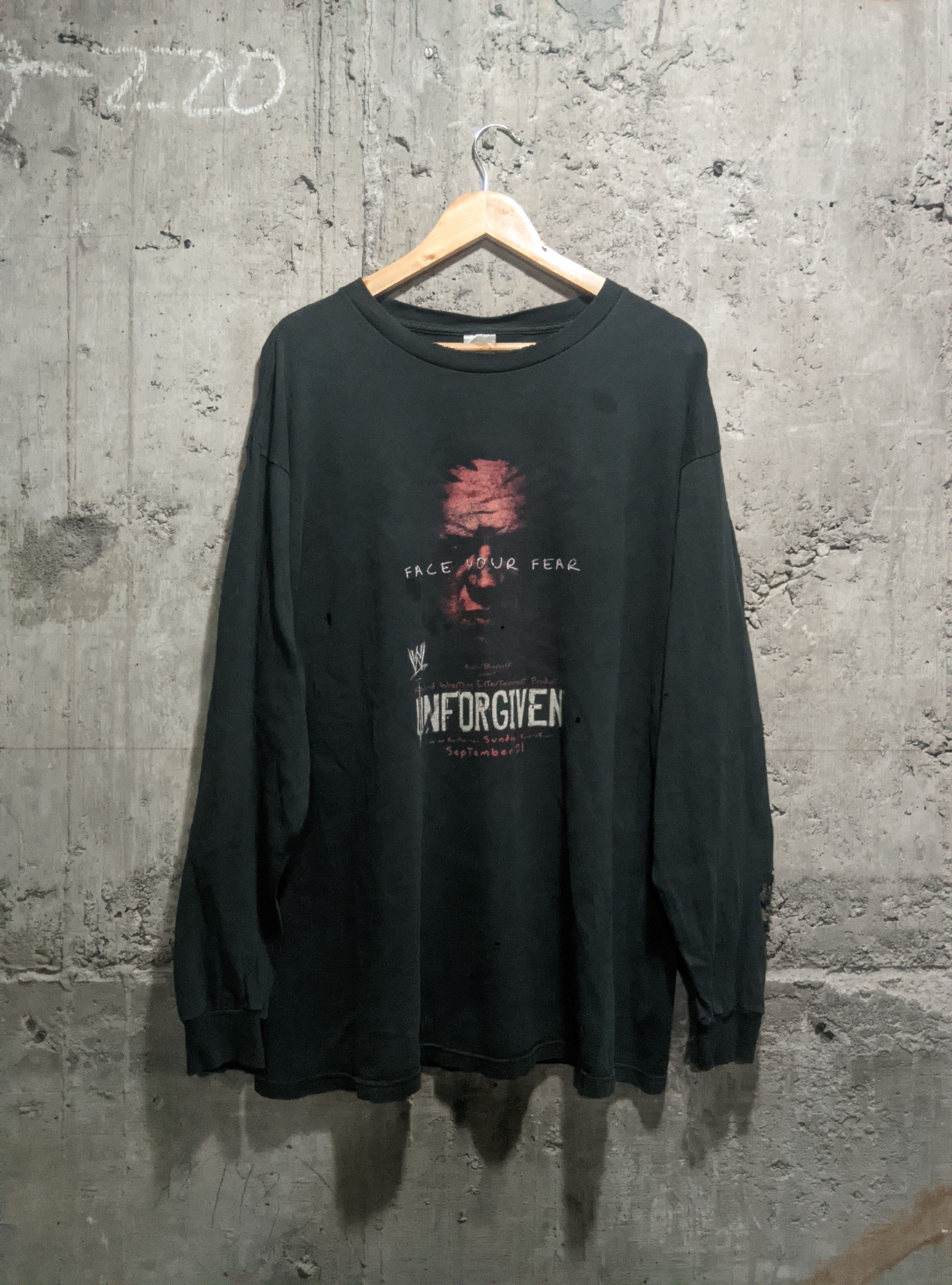 Vintage Vintage 2003 thrashed wwe wwf unforgiven wrestling movie Size US XL / EU 56 / 4 - 1 Thumbnail