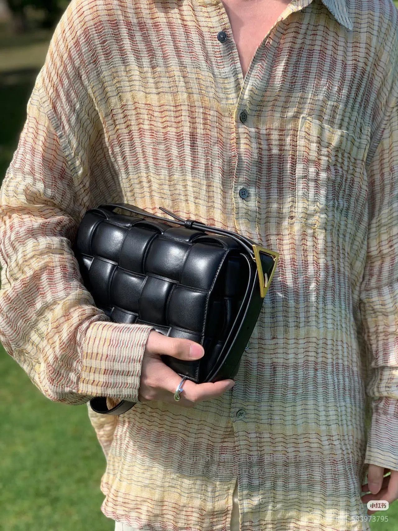 Bottega Veneta BV Cassette Woven Black Crossbody Bag. Size ONE SIZE - 7 Thumbnail