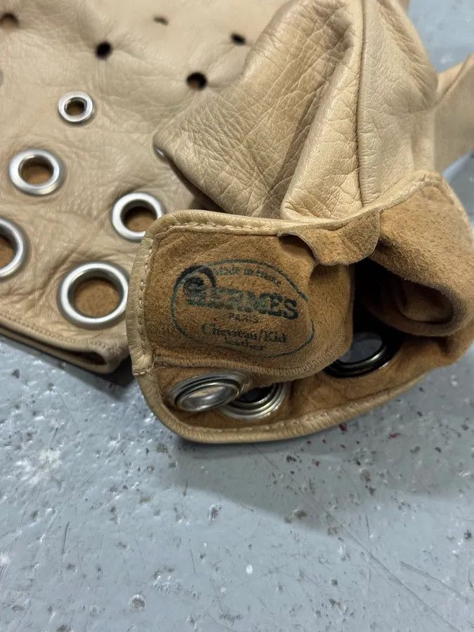 Hermes 1990s Hermès Eyelet Beige Leather Gloves Size ONE SIZE - 3 Thumbnail