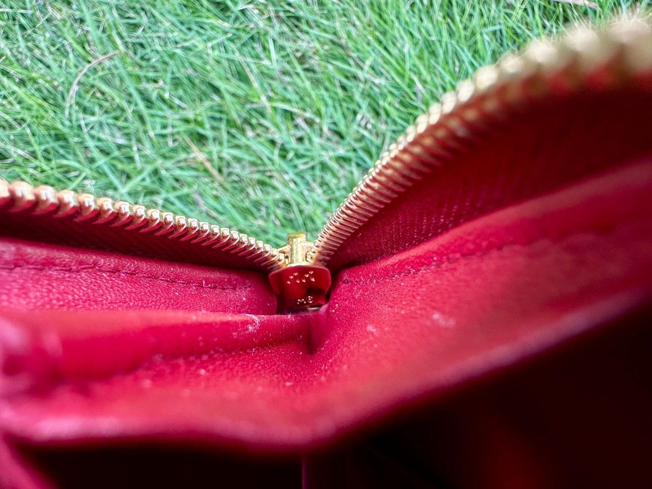 Prada Portagfolio Lampo Gaufre Nappa Leather In Rosso Round Zipper Size ONE SIZE - 10 Thumbnail