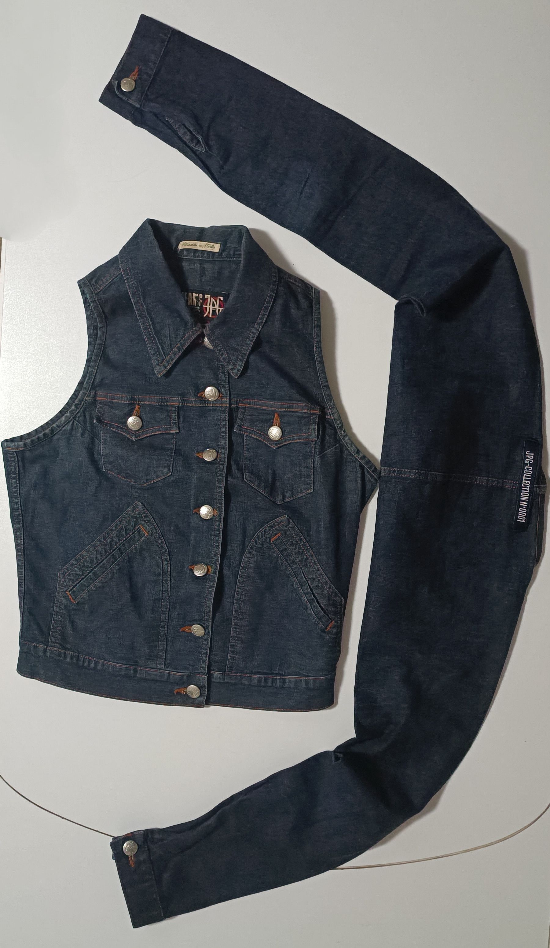 SS2000 - Detachable short jacket