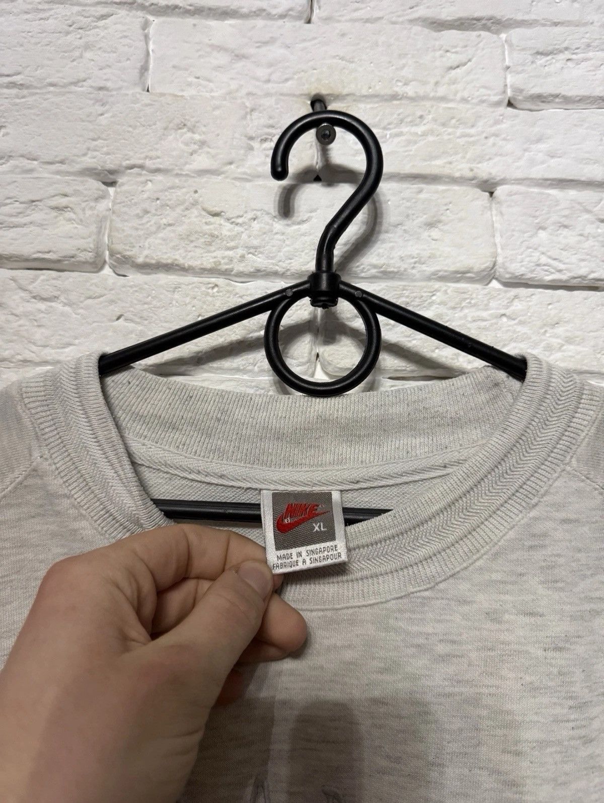 Nike Nike Vintage 80`s Rare Sweatshirt Sports Classic Oversized Size US XL / EU 56 / 4 - 8 Thumbnail