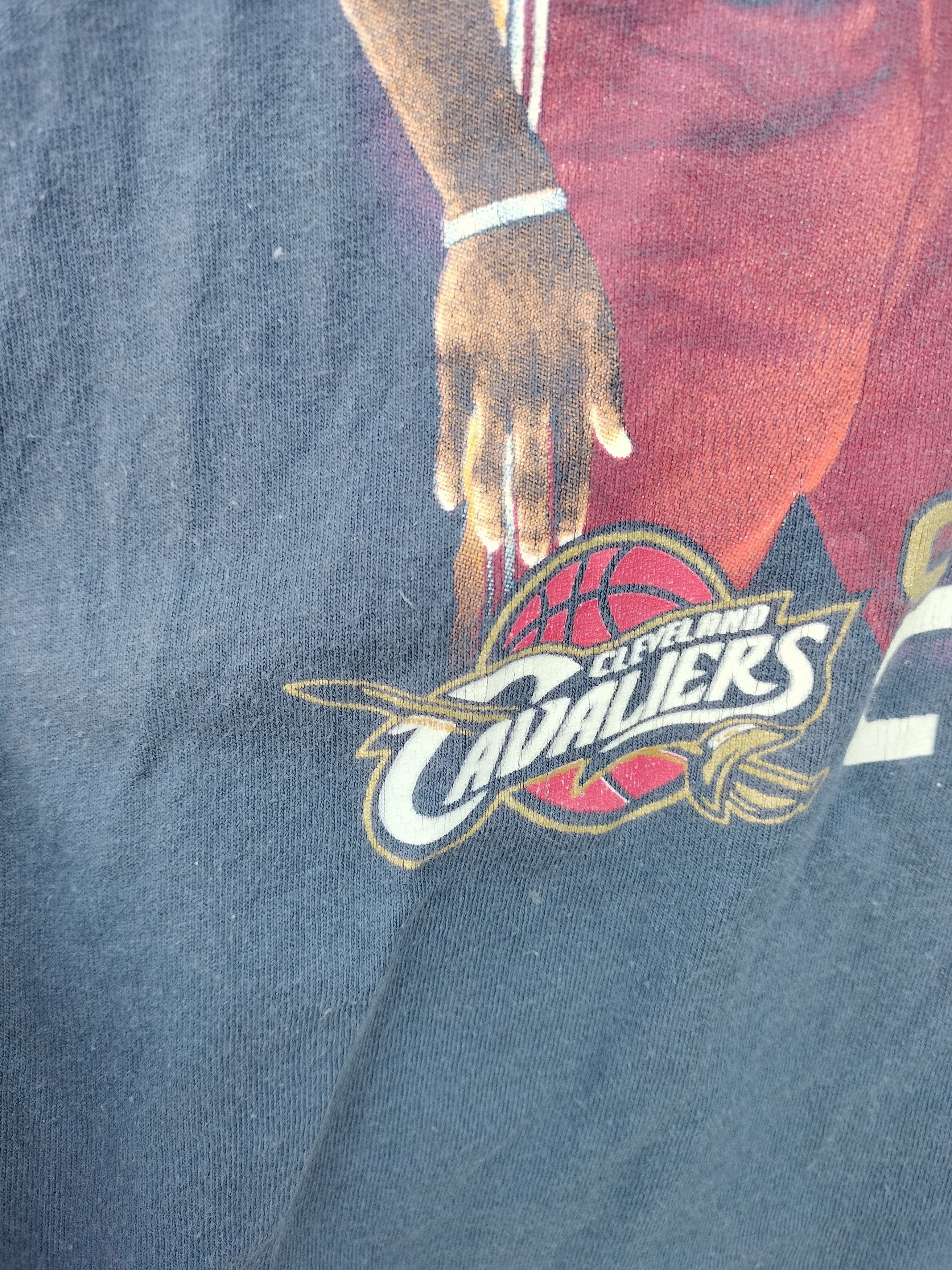 CSA Lebron James coin tee Size US L / EU 52-54 / 3 - 9 Thumbnail