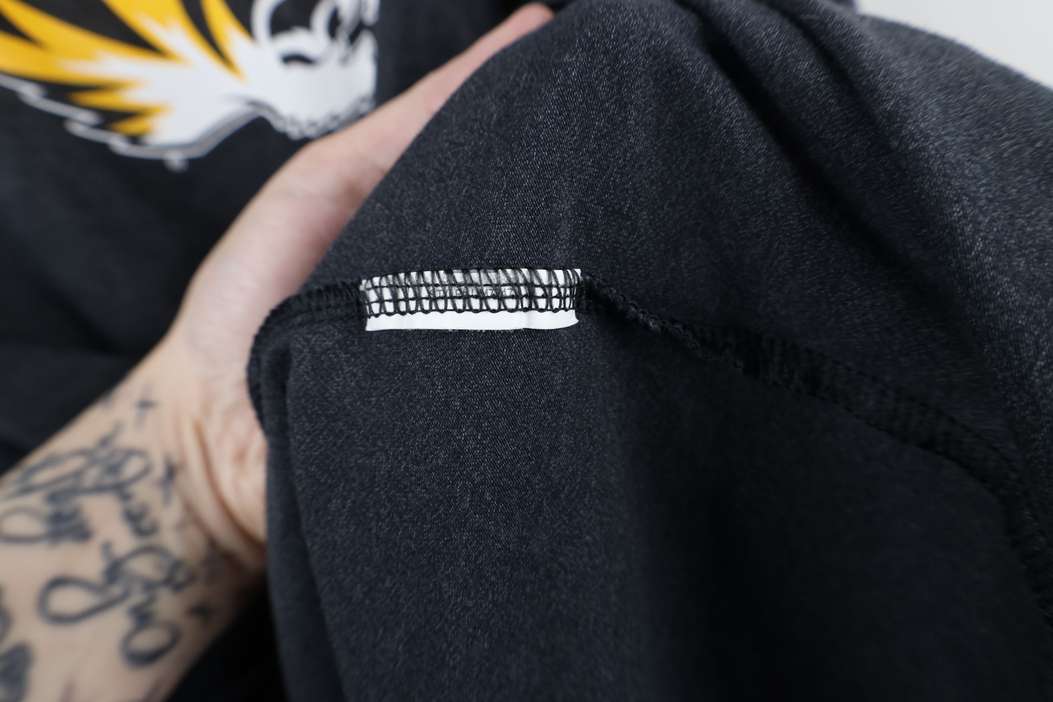 Under Armour × Vintage Under Armour University of Missouri Hooded Henley T-Shirt Size US L / EU 52-54 / 3 - 9 Thumbnail