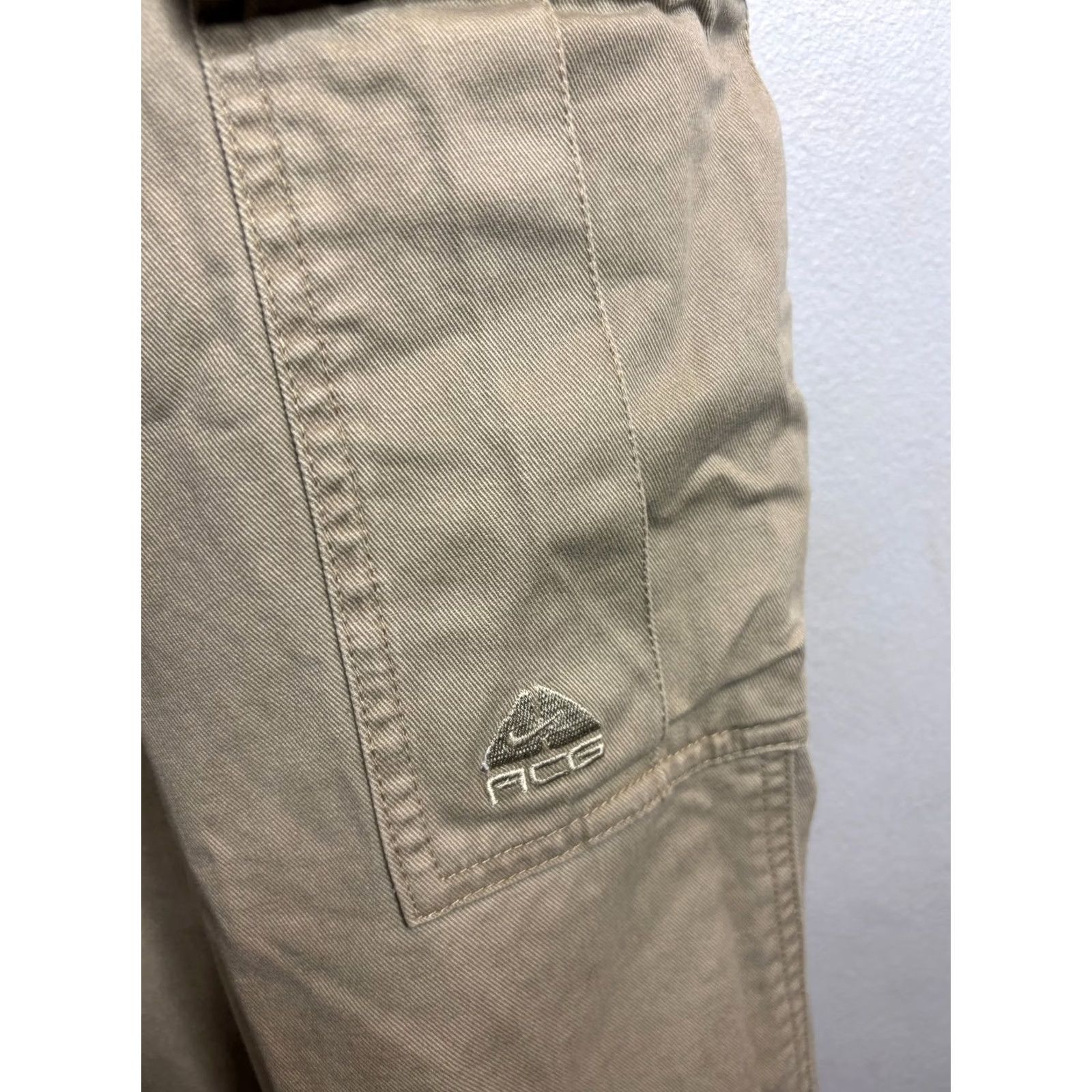 Nike Nike ACG Rip Stop Pants mens Beige 36x32 Pockets Nylon Cotton Ripstop Regular Straight Hiking Climbing Cargo Pockets 8/10 N/A Size US 36 / EU 52 - 3 Thumbnail