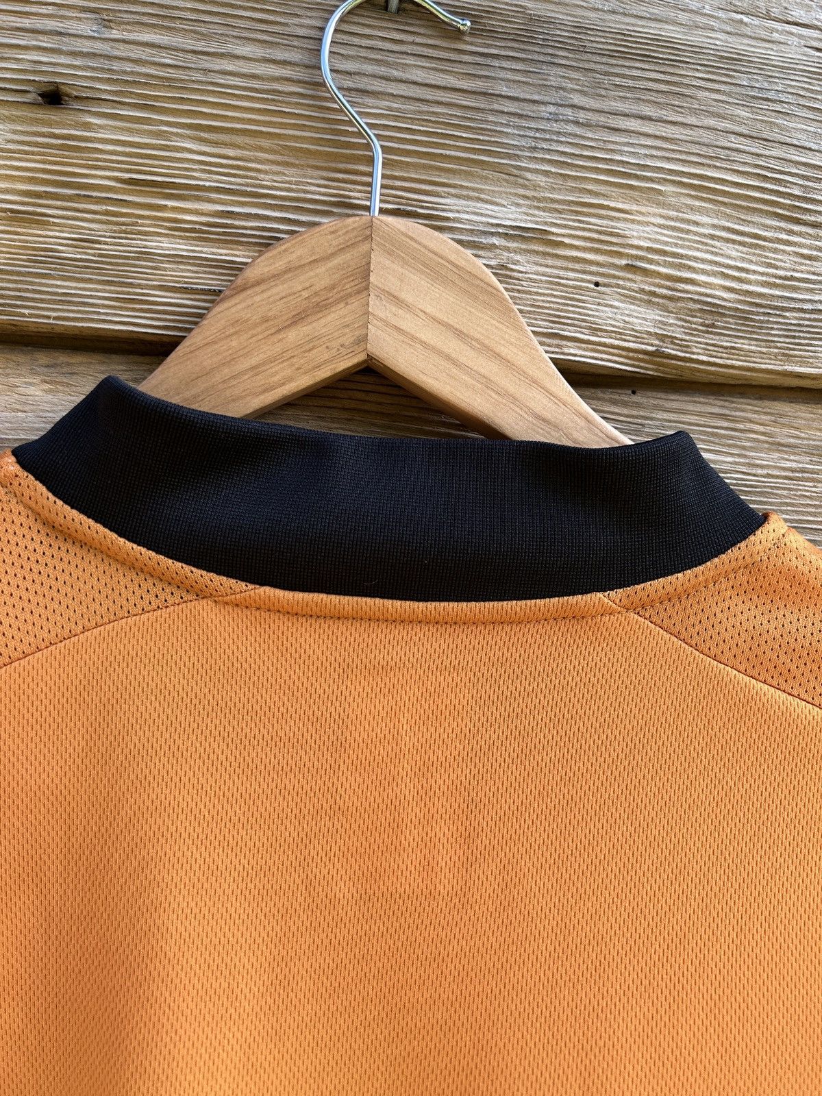 Le Coq Sportif 00s Vintage Wolverhampton Wanderers 2009/10 Home Kit Jersey Size US L / EU 52-54 / 3 - 7 Thumbnail