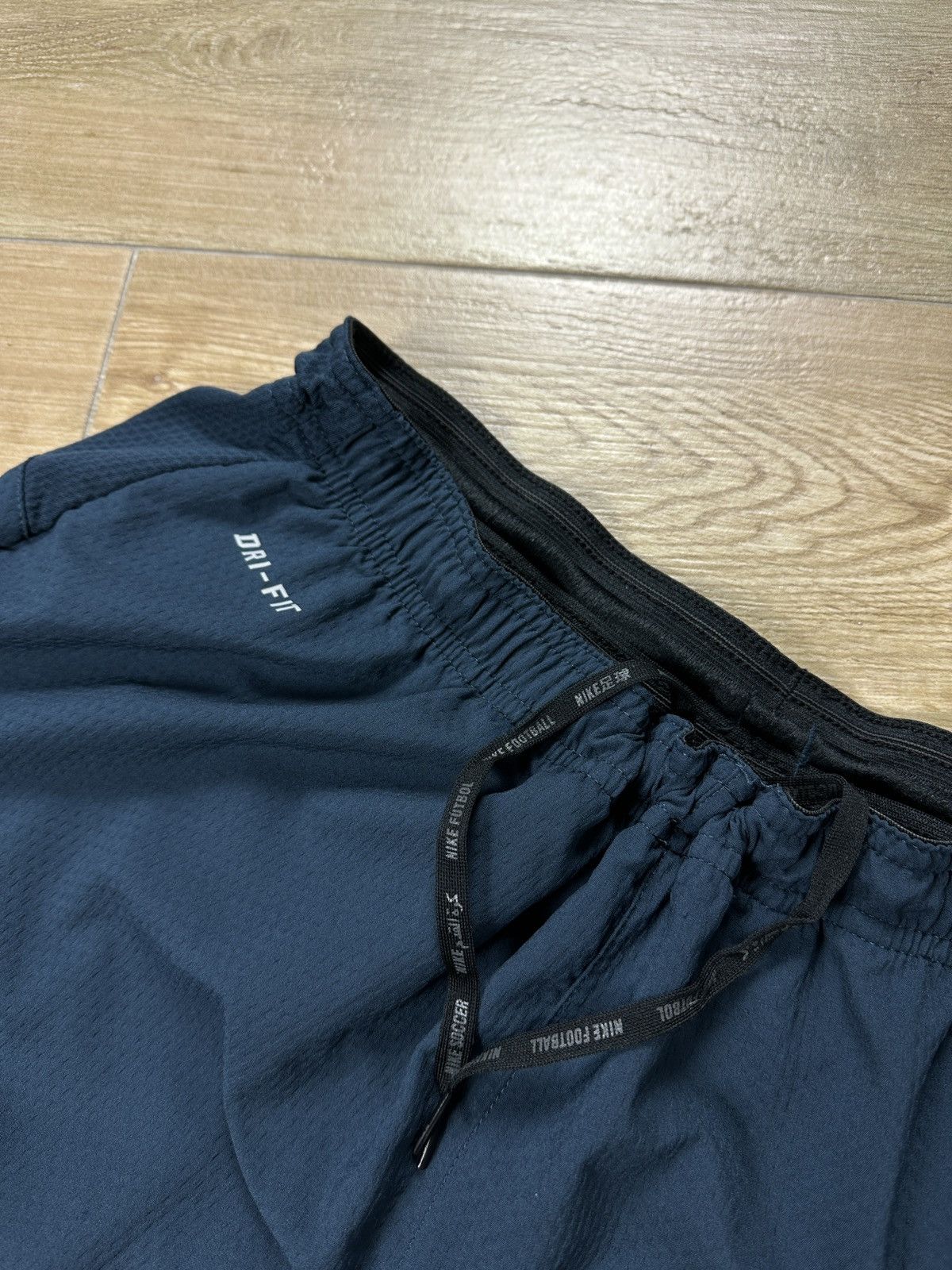 Nike × Vintage Vintage England Nike Dri-Fit Football Soccer Shorts Size US 36 / EU 52 - 4 Thumbnail