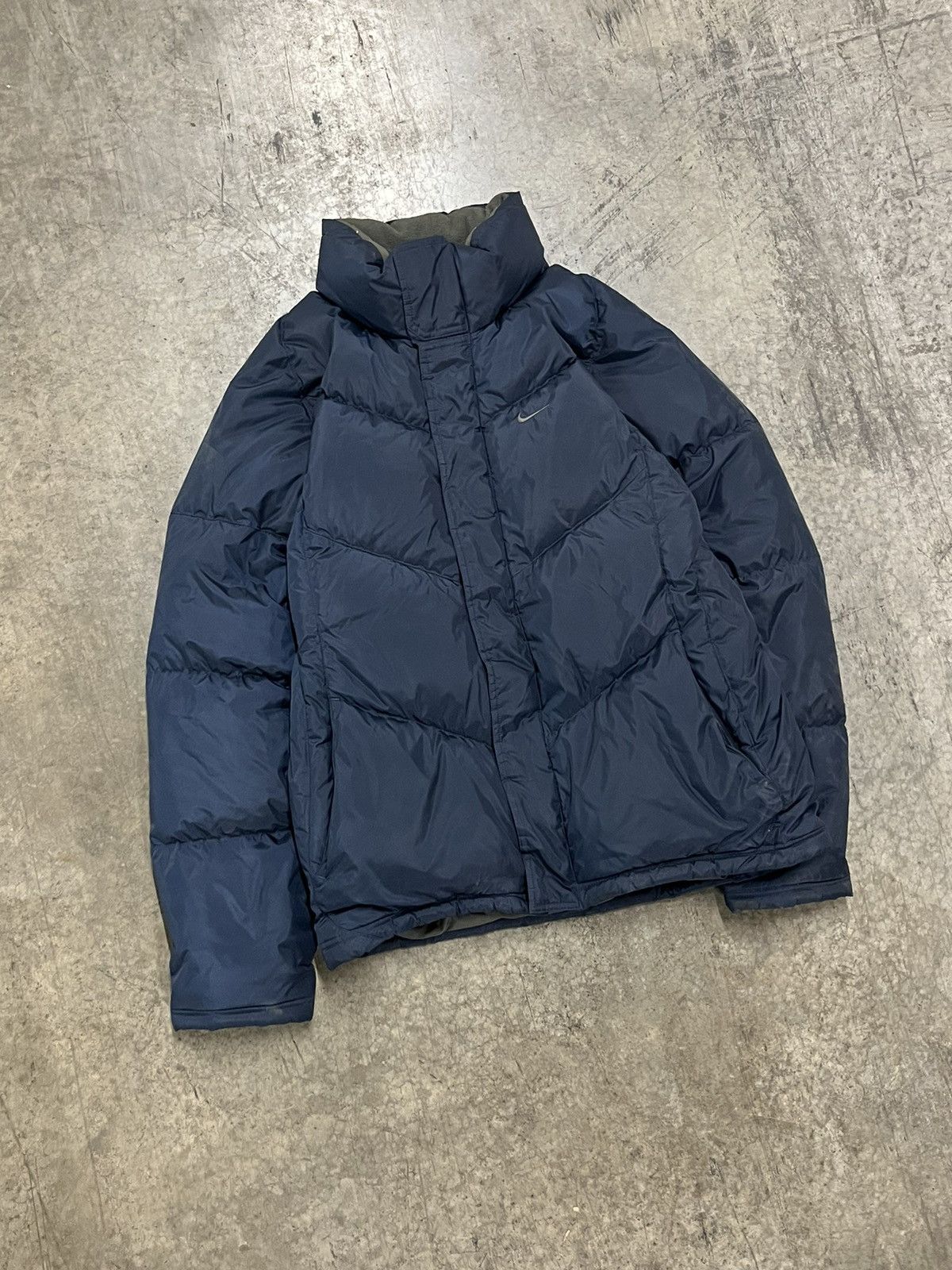 Nike puffer jacket vintage streetwear hype rare gorpcore