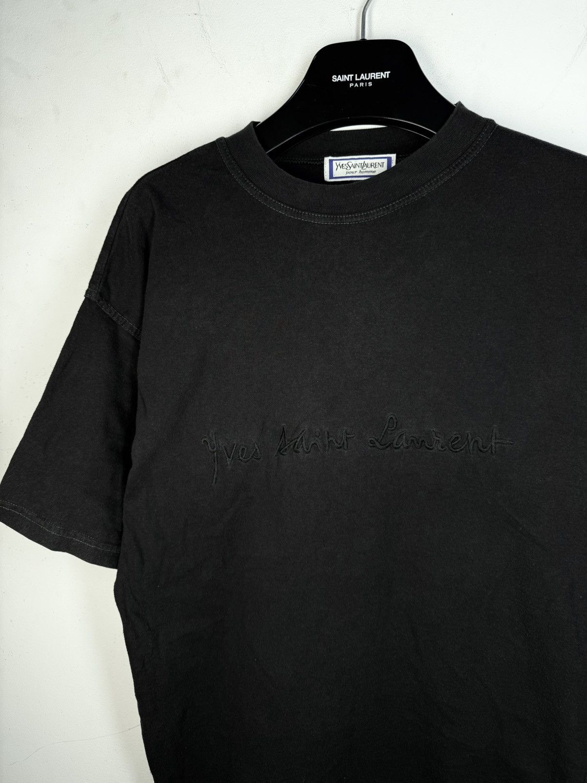 Yves Saint Laurent 90s YSL T-Shirt Big Logo Black Shirt Vintage Tee Size US M / EU 48-50 / 2 - 1 Thumbnail