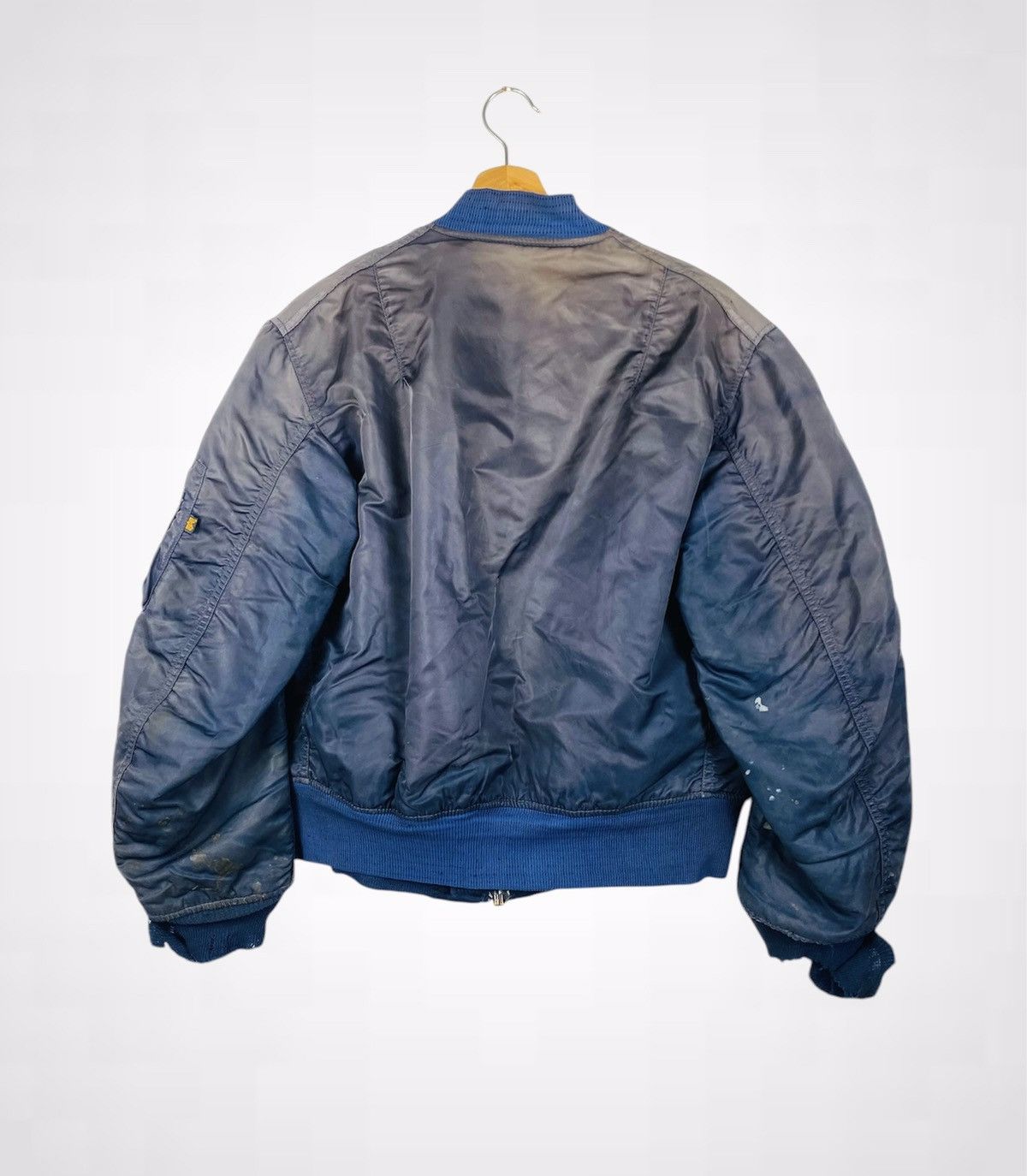 Alpha Industries A08 Vintage Alpha Industies Sunfaded Distressed Bomber Jaket Size US M / EU 48-50 / 2 - 2 Thumbnail
