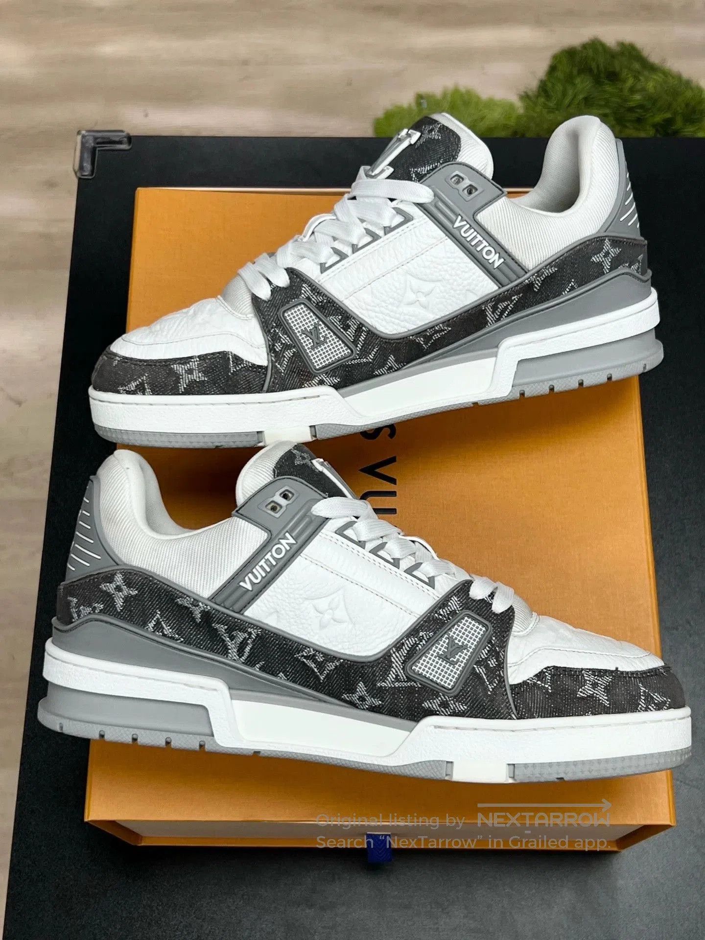 Louis Vuitton lv trainer gray and white sneakers uk7. Size US 7 / EU 40 - 6 Thumbnail