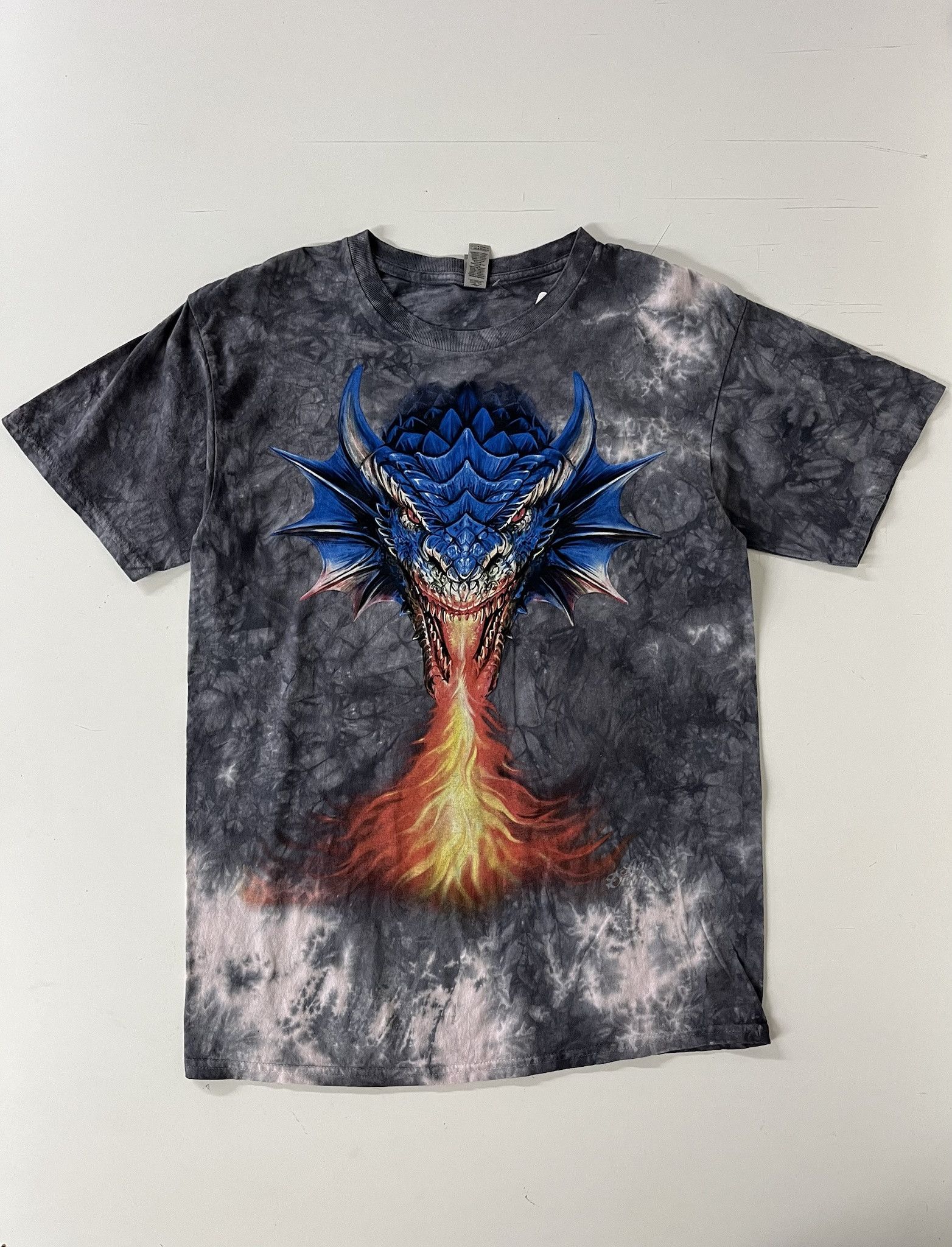 Liquid Blue × Vintage Vintage 2000s Dragon Liquid Blue Tie Dye Art Tee Shirt Size L Size US L / EU 52-54 / 3 - 1 Thumbnail