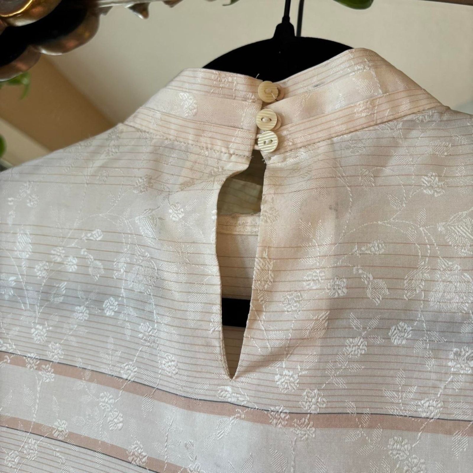 Elie Tahari Vintage Tahari Silk Mockneck Long Sleeve Blouse 8 Corporate Size M / US 6-8 / IT 42-44 - 9 Thumbnail