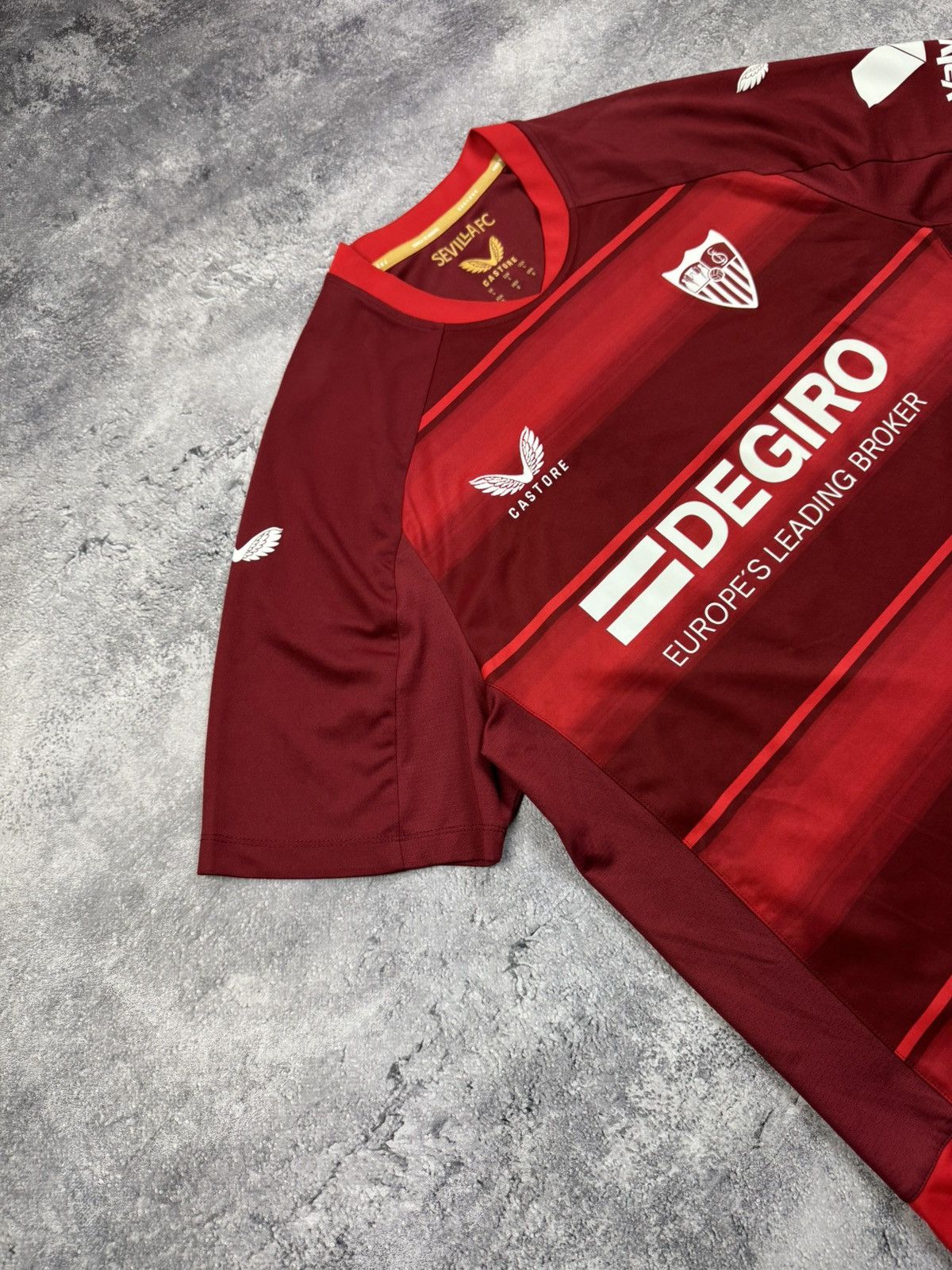 Castore 2022 Sevilla Away Football Jersey Mens Camiseta Trikot Sz L Size US L / EU 52-54 / 3 - 3 Thumbnail