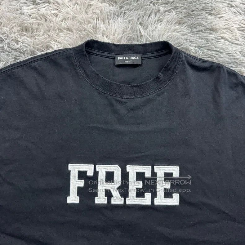 Balenciaga Balenciaga Free Short Sleeve T-Shirt Size US XS / EU 42 / 0 - 4 Thumbnail