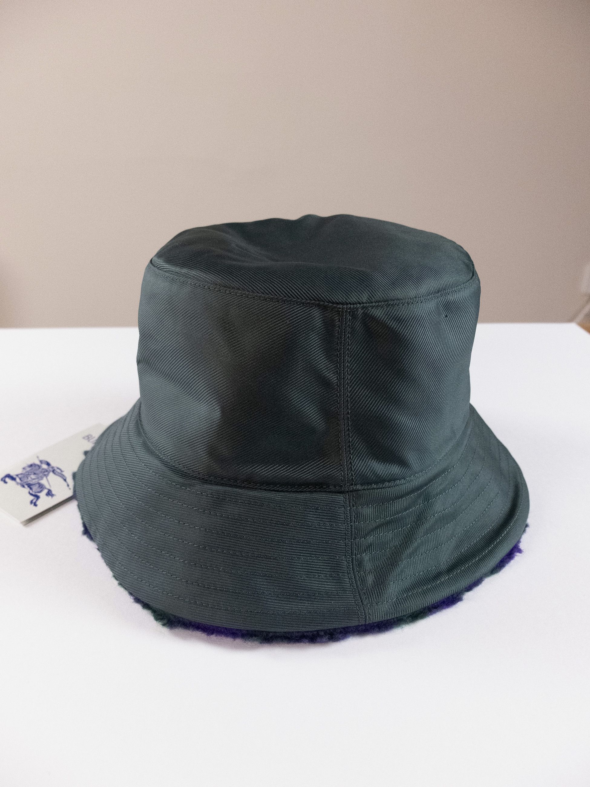 Burberry BURBERRY green purple nylon rose reversible bucket hat Size ONE SIZE - 4 Thumbnail