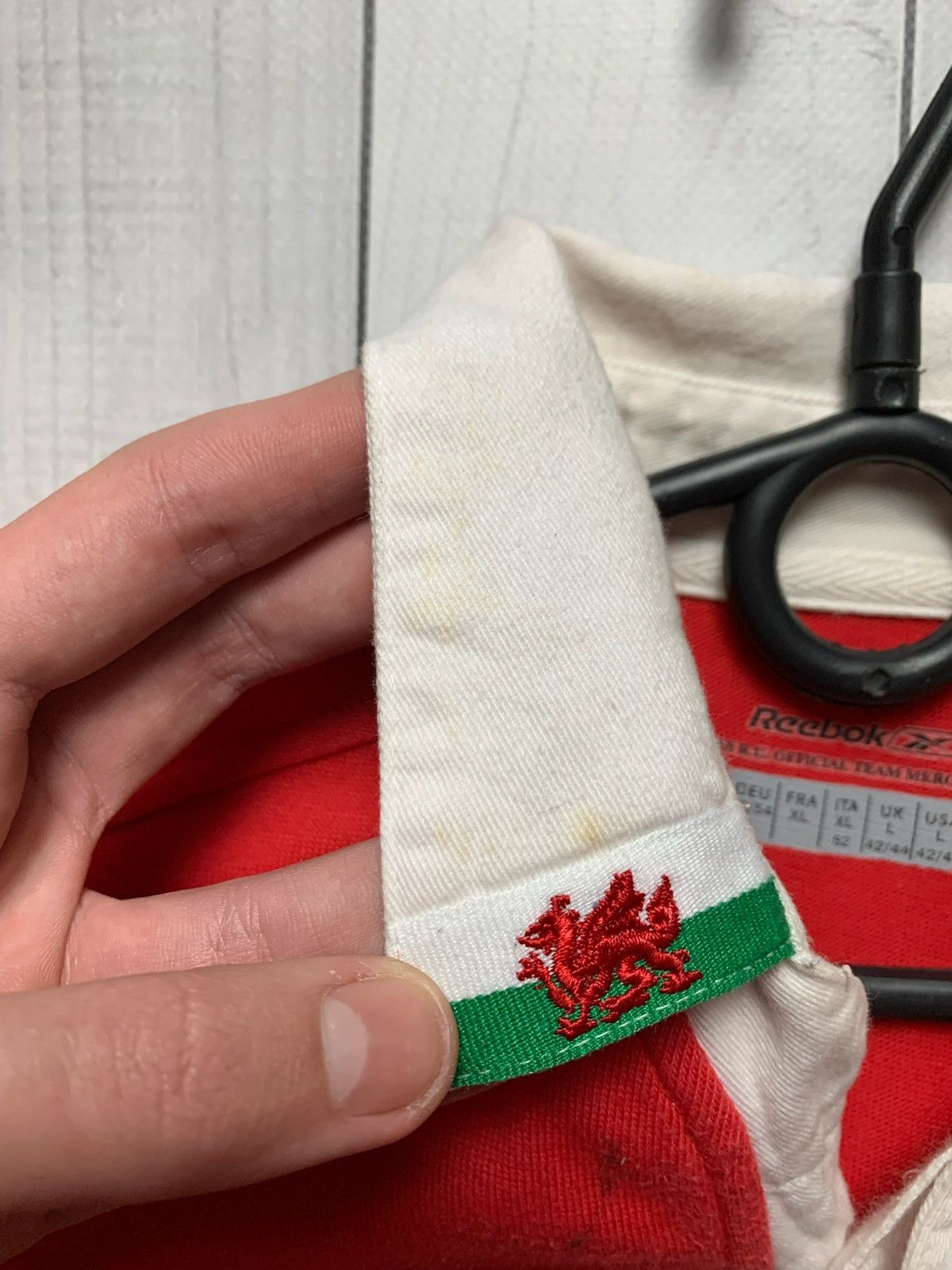 Reebok × Vintage Vintage Reebok Wales rugby jersey size L red logo Size US L / EU 52-54 / 3 - 7 Thumbnail