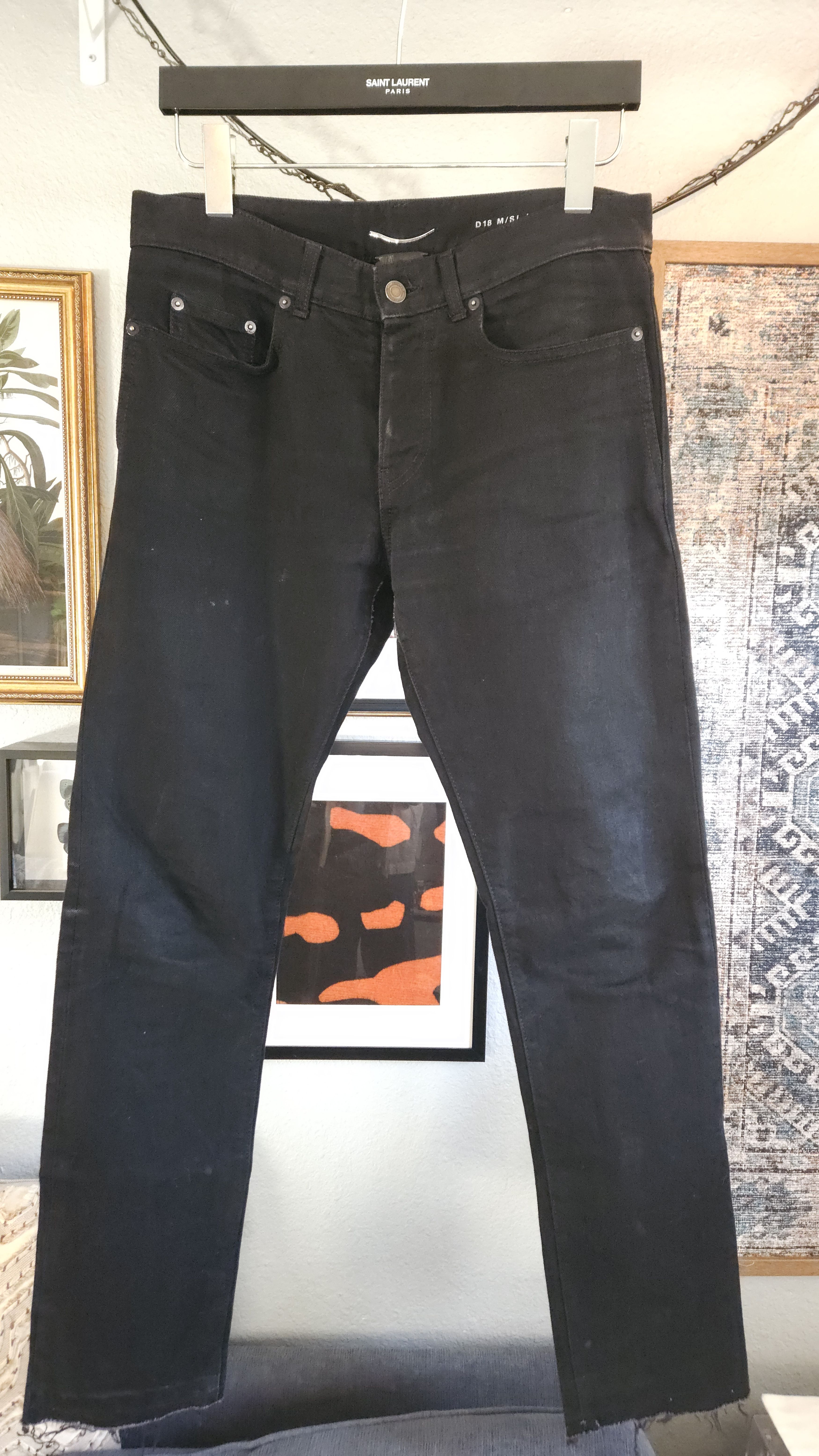 Saint Laurent D18