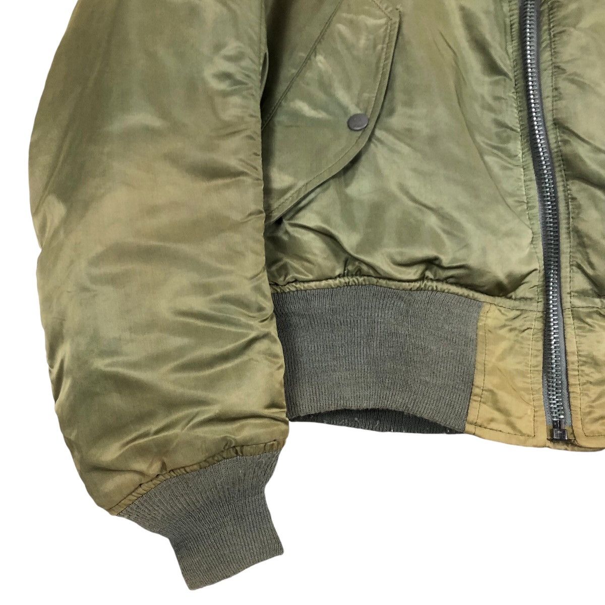 Avirex Vintage Avirex USA MA-1 Bomber Jacket Size US L / EU 52-54 / 3 - 5 Thumbnail