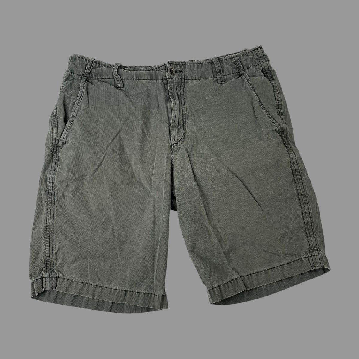 Gap × Vintage Vintage 90s gap work shorts Size US 33 - 1 Thumbnail