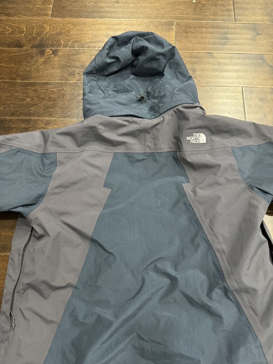 The North Face Navy Blue The North Face Waterproof Windbreaker Jacket Size US L / EU 52-54 / 3 - 15 Thumbnail