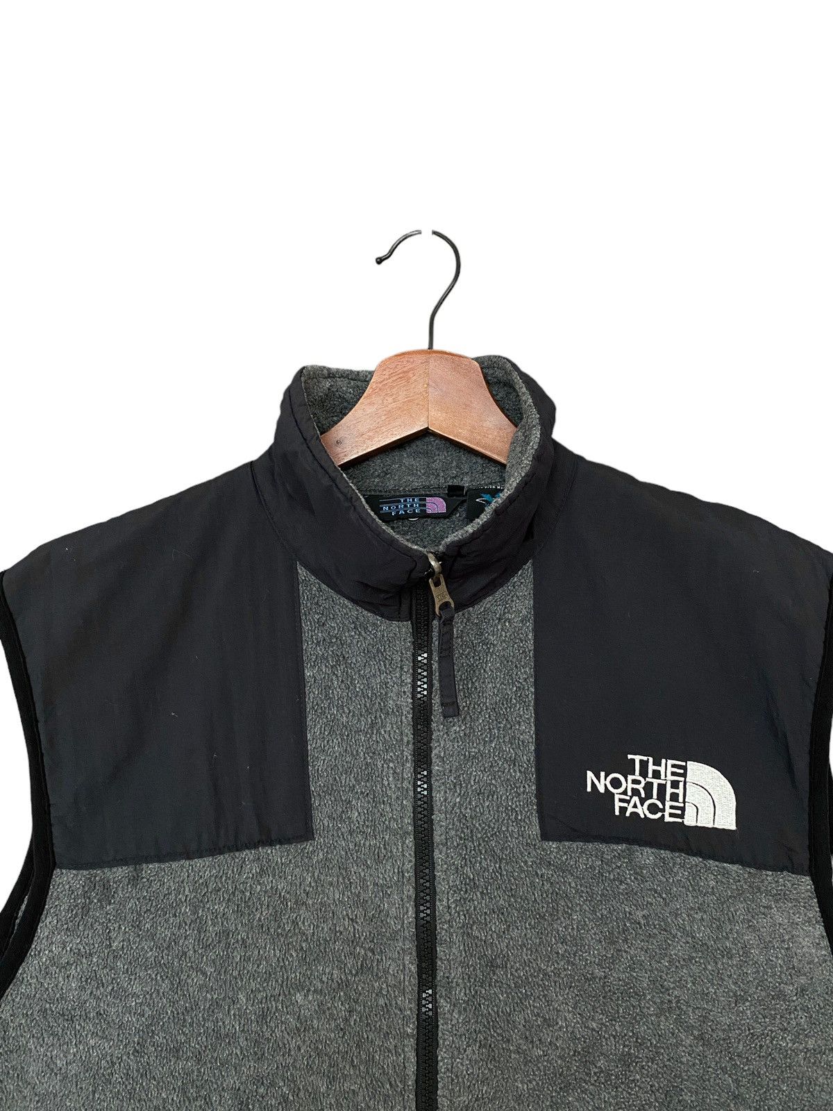 The North Face Vintage Brand The North Face Fleece Vests 2000s Size US L / EU 52-54 / 3 - 5 Thumbnail