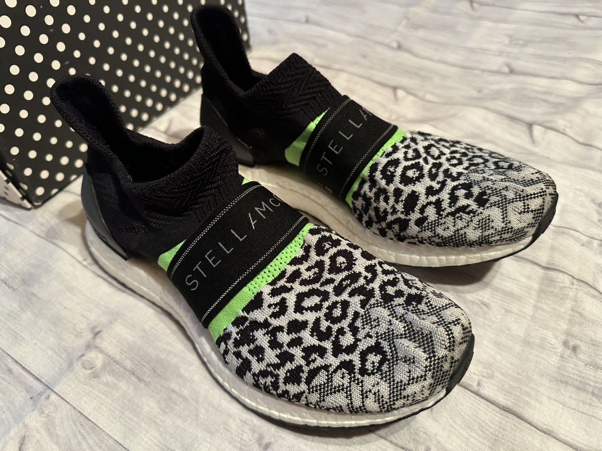 Stella McCartney Adidas Stella McCartney Ultra BOOST 6.5 Black G28336 Size US 6.5 / IT 36.5 - 2 Thumbnail