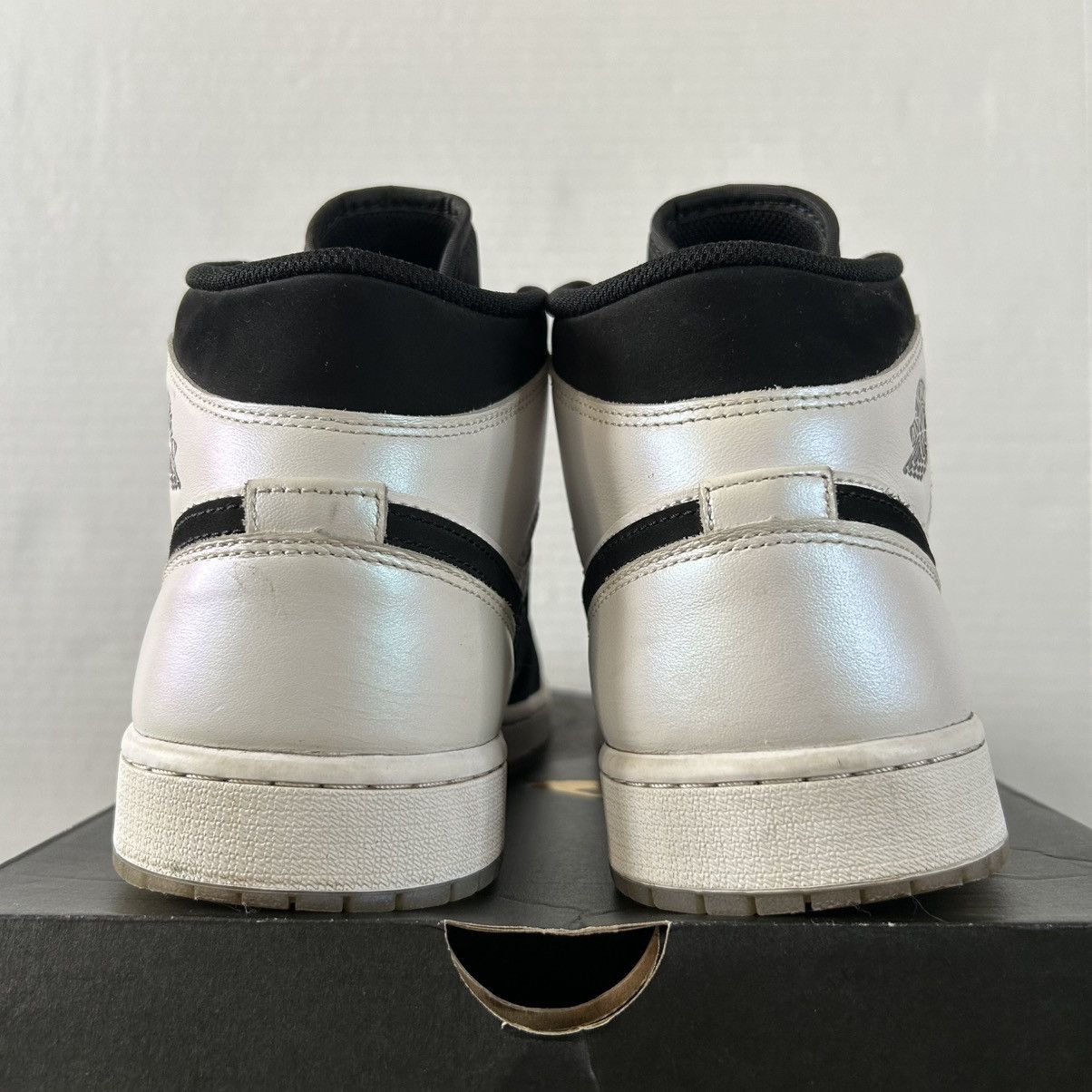 Nike Nike Air Jordan 1 Mid Diamond Shorts Black and White Men 12 Size US 12 / EU 45 - 3 Thumbnail