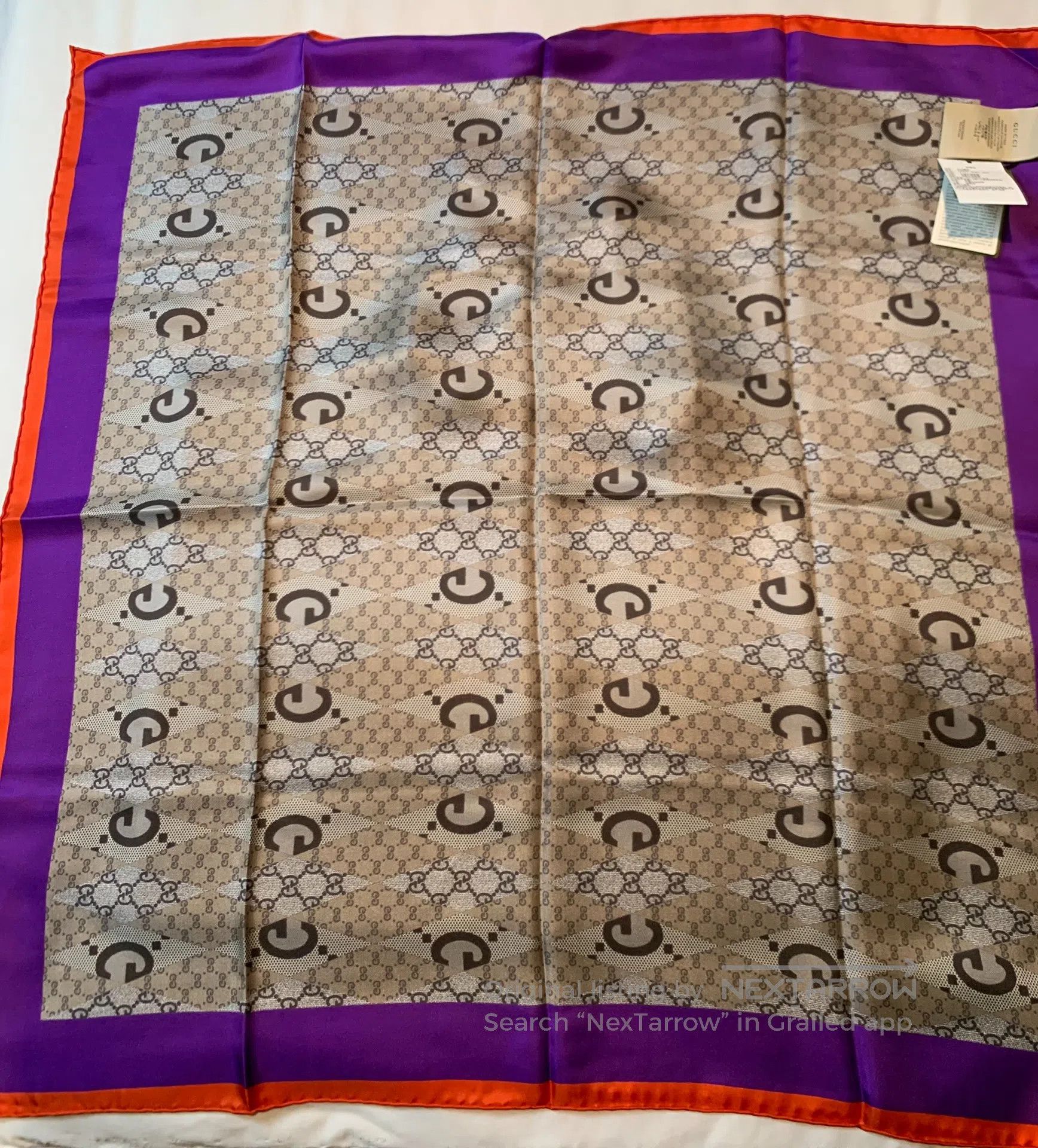 Gucci Guicci Fully Printed Silk Scarf| Size ONE SIZE - 2 Thumbnail