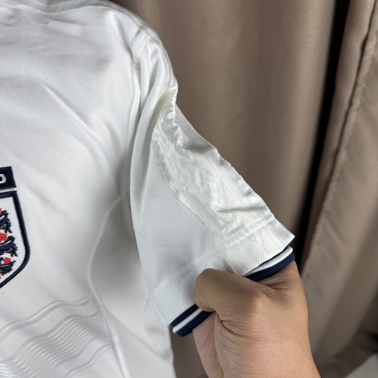 Vintage Vintage England Jersey Size US L / EU 52-54 / 3 - 4 Thumbnail