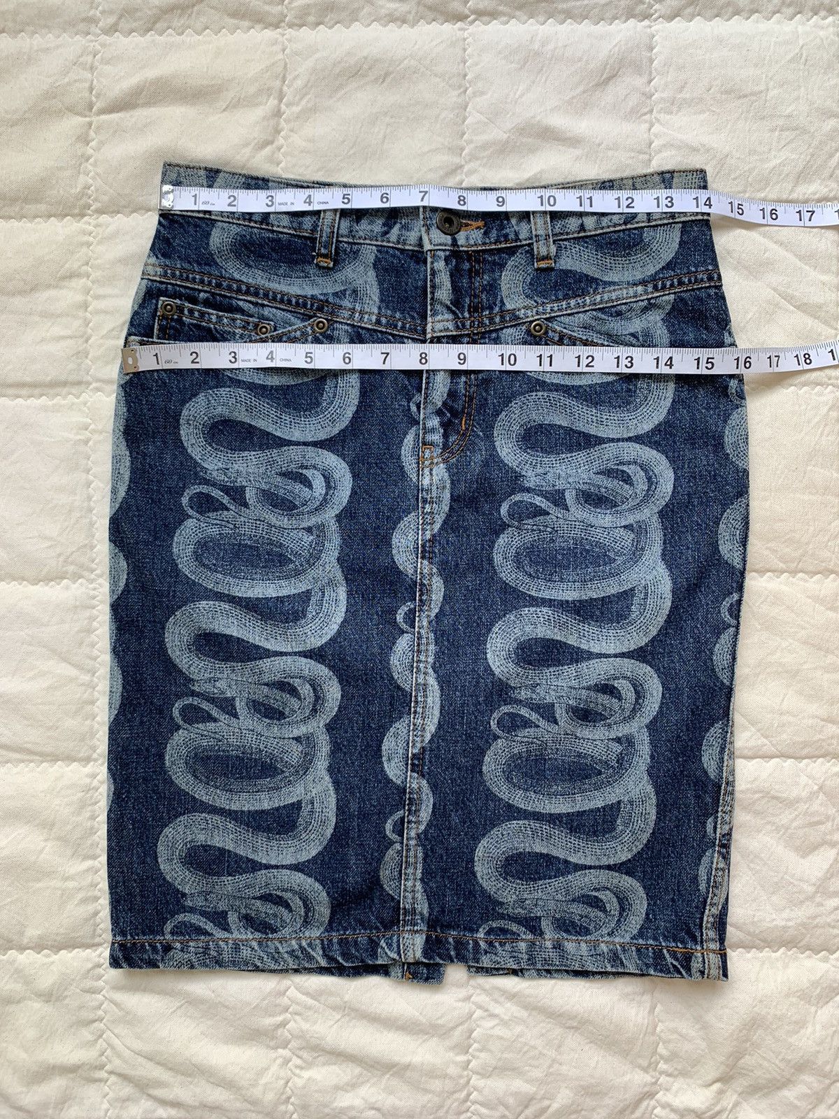 Hysteric Glamour 2000s Hysteric Glamour Snake Denim Skirt y2k Size 28" / US 6 / IT 42 - 9 Thumbnail