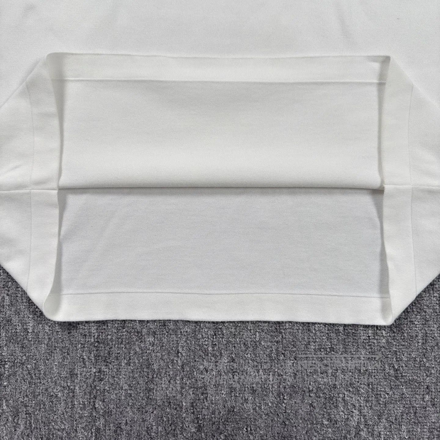 Louis Vuitton LV White Cartoon Airplane Logo Knit Tee. Size US M / EU 48-50 / 2 - 6 Thumbnail