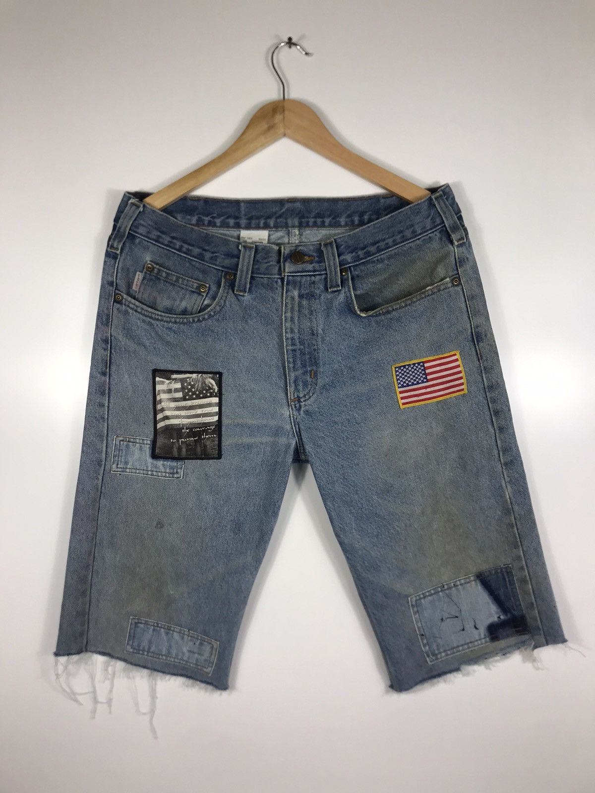 Carhartt ⚡️Light Wash Carhartt Pacthes Denim Jean Shorts 35X24 Size US 35 - 1 Thumbnail