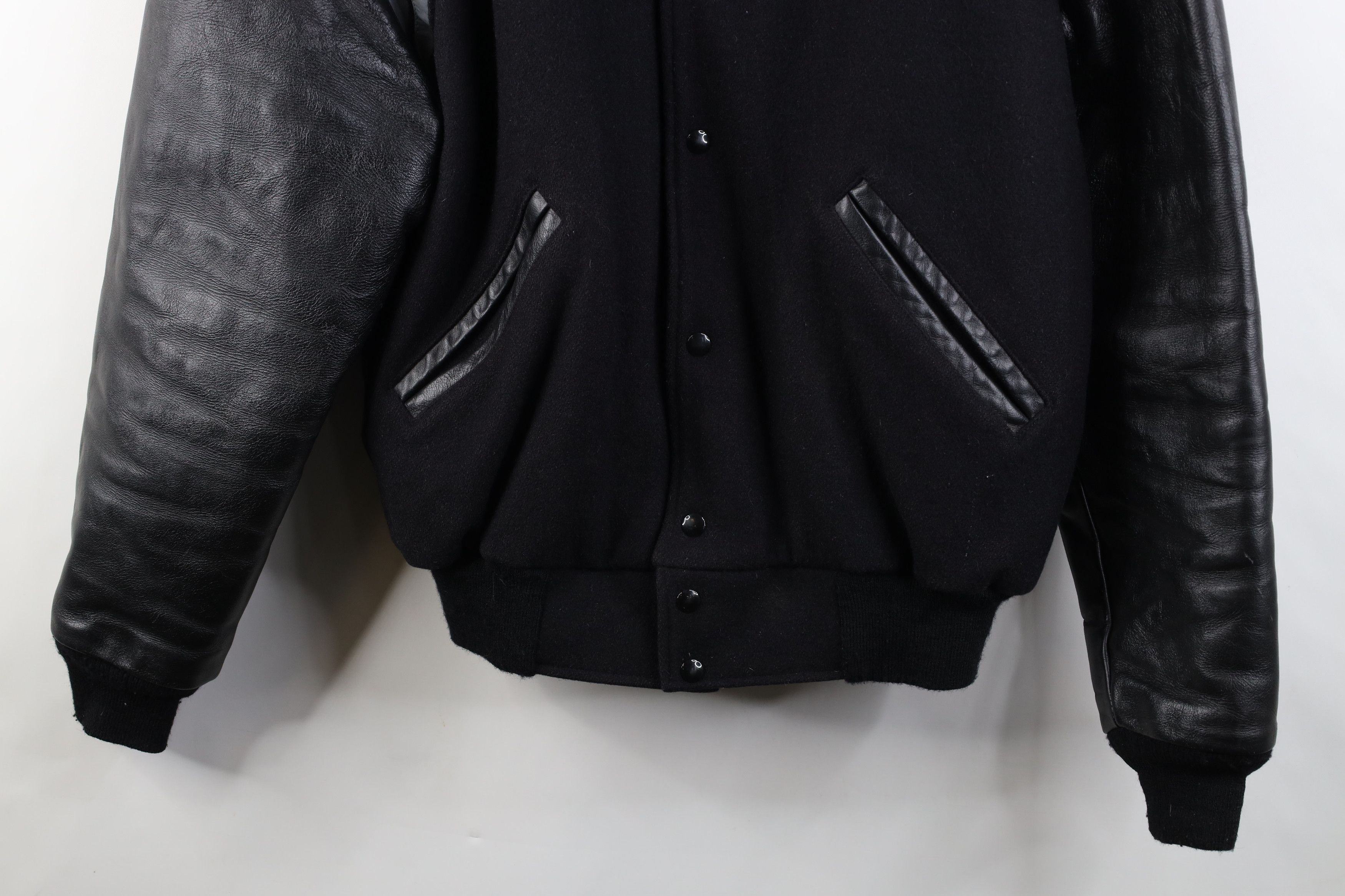 Vintage Vintage 90s Streetwear Oil Field Wool Leather Varsity Jacket Size US XL / EU 56 / 4 - 4 Thumbnail