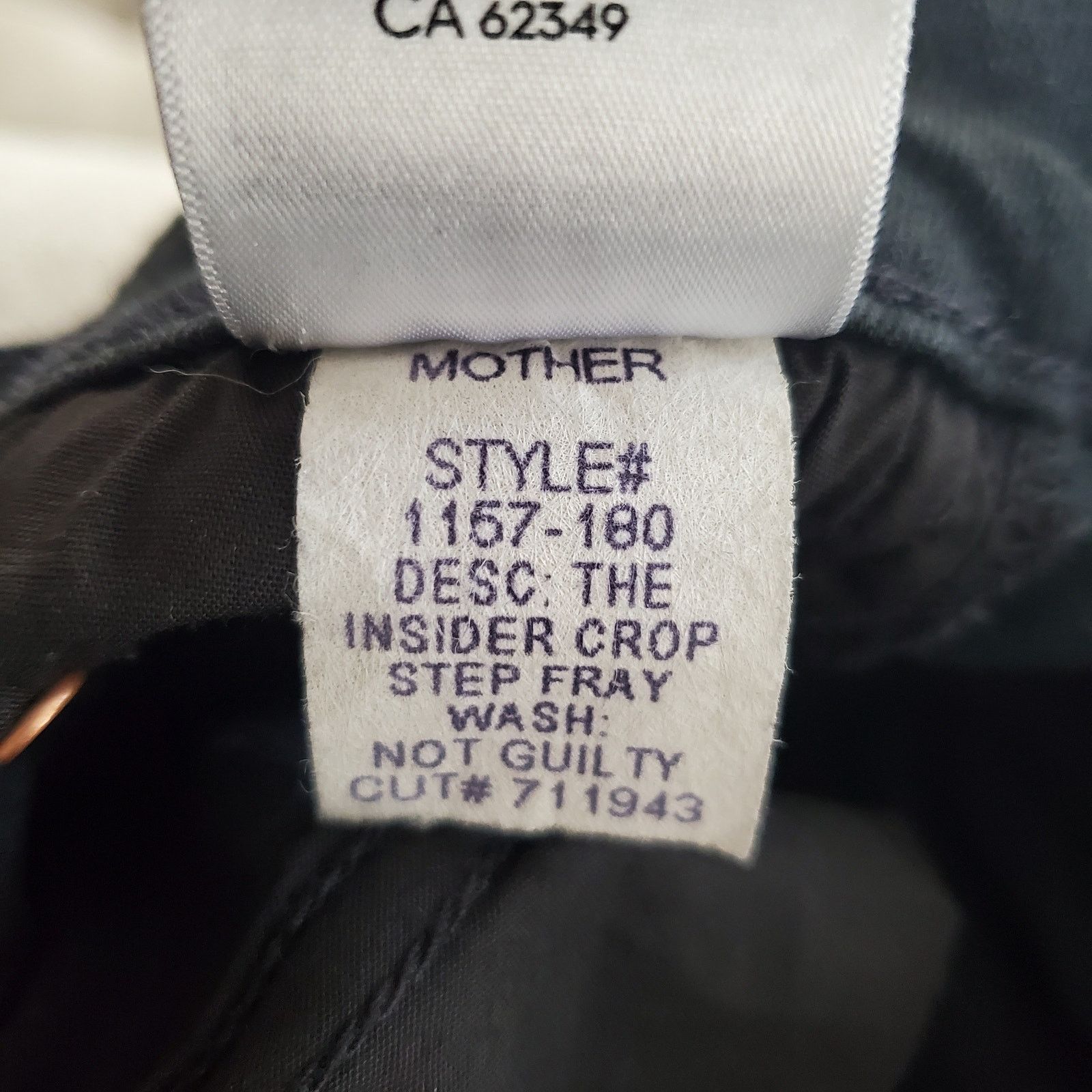 MOTHER Mother Insider Crop Fray Jeans 27 / 4 Size 27" / US 4 / IT 40 - 7 Thumbnail
