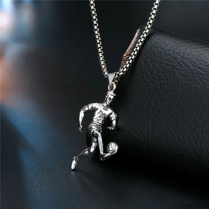 Jewelry × Vintage Vintage Football Player Necklace Size ONE SIZE - 1 Thumbnail