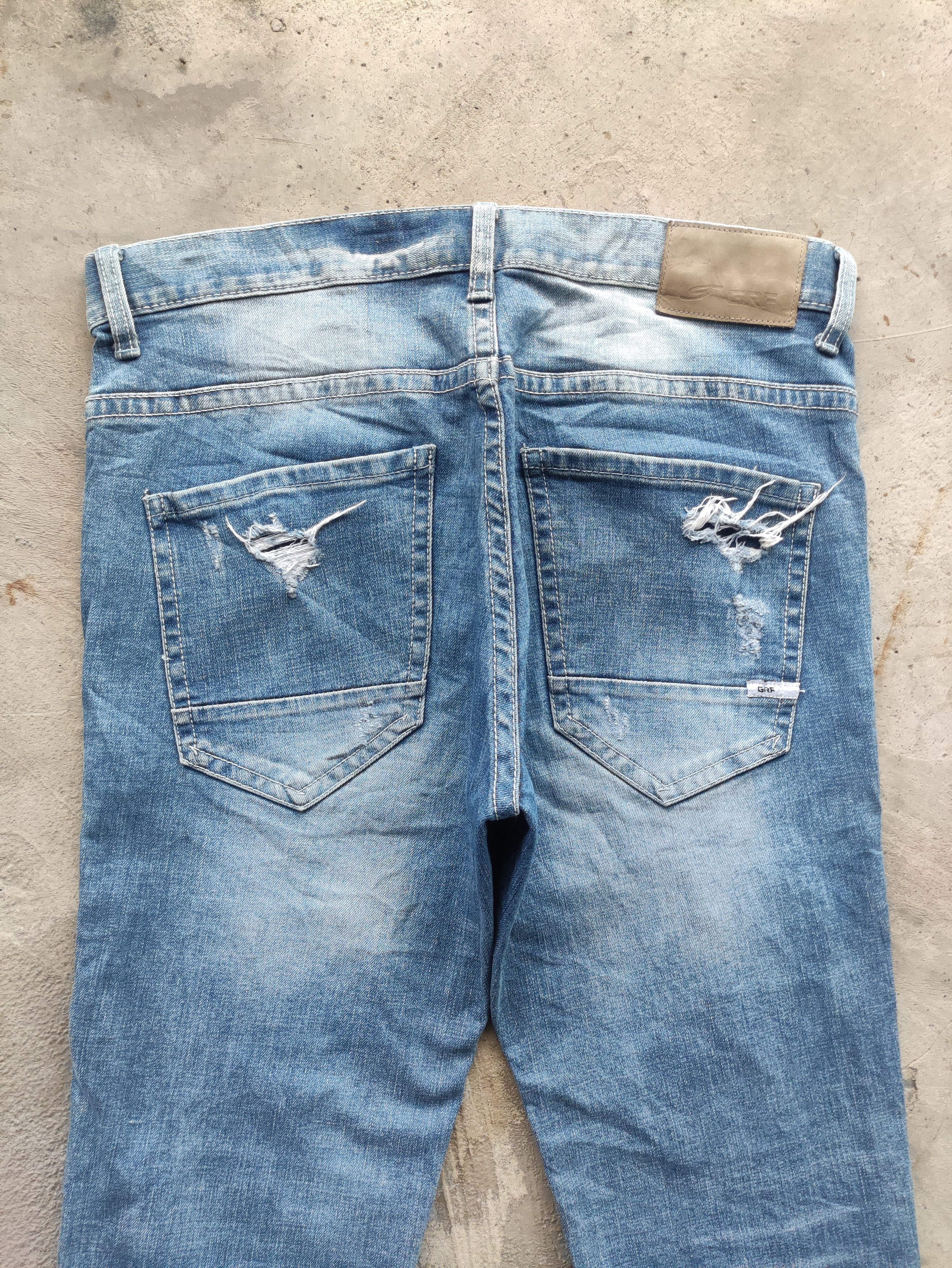 Japanese Brand Vintage GRF Collection Jean Distressed Faded Denim Size US 36 / EU 52 - 10 Thumbnail