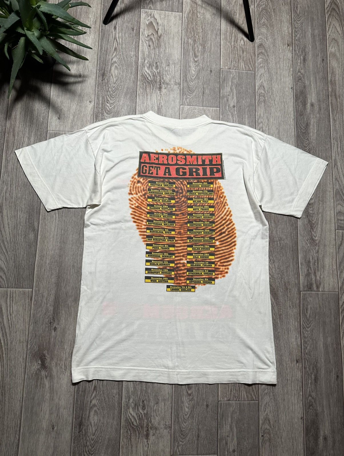 Aerosmith Rare Vintage 1993 Aerosmith Get A Grip Tour T-Shirt Size US XL / EU 56 / 4 - 5 Thumbnail