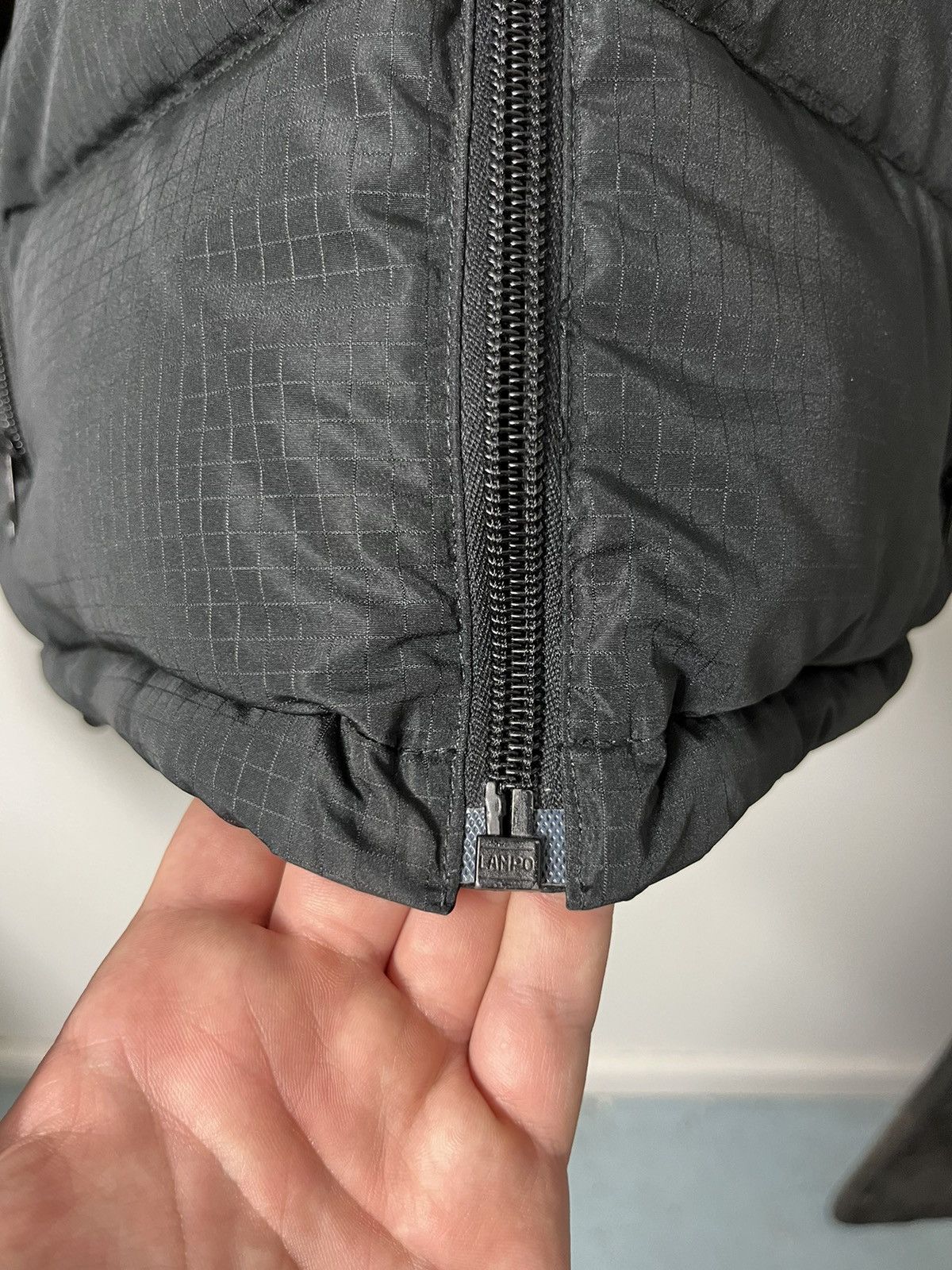 Balenciaga Balenciaga Cropped Fit Ripstop Puffer Jacket Size US S / EU 44-46 / 1 - 12 Thumbnail