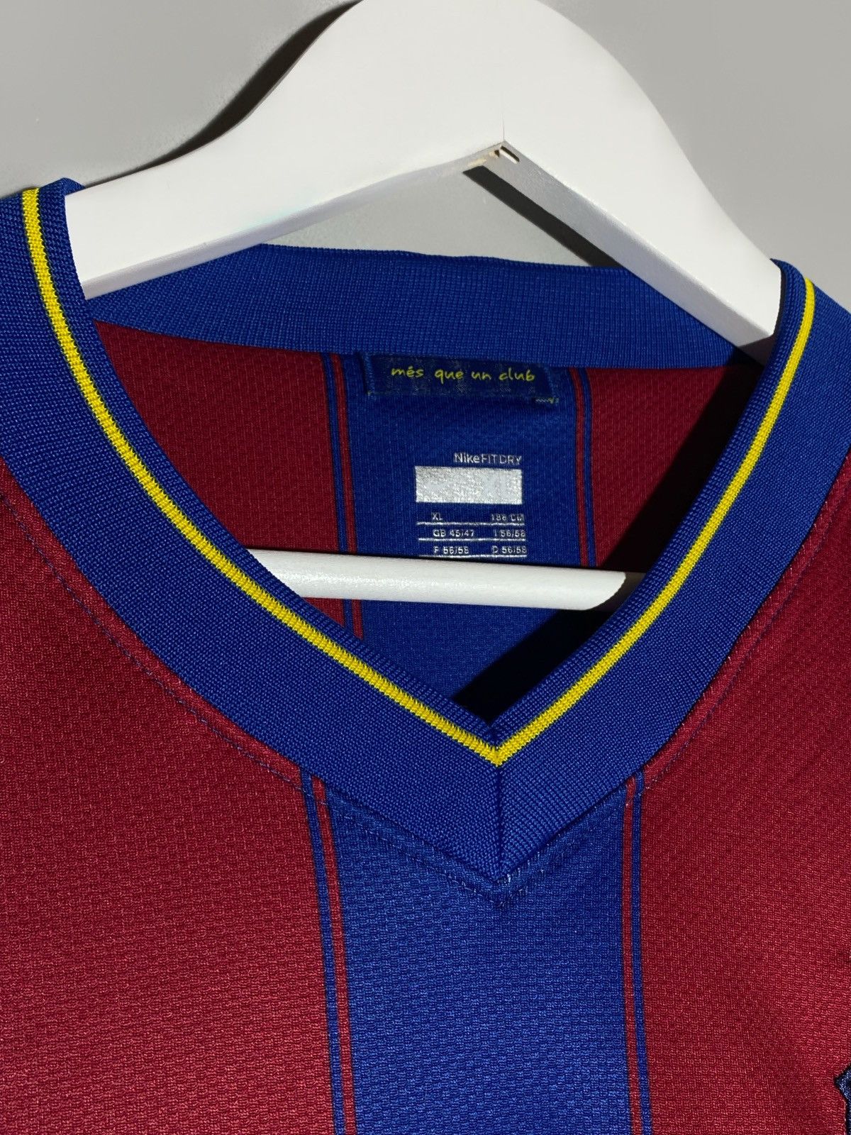 Nike Nike FC Barcelona 2009/10 Home Football Shirt Messi Era Size US XL / EU 56 / 4 - 14 Thumbnail