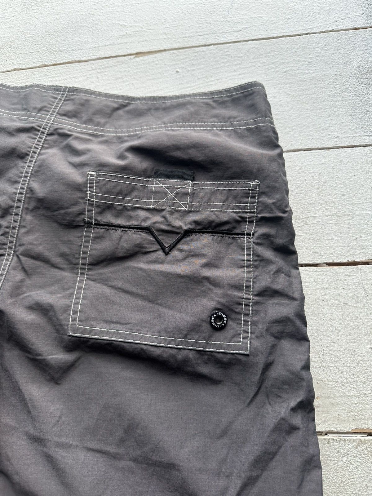 Diesel VNTG 🚨 DIESEL INDUSTRY GRAY SURF SHORTS RARE BIG LOGO POCKET Size US 32 / EU 48 - 18 Thumbnail