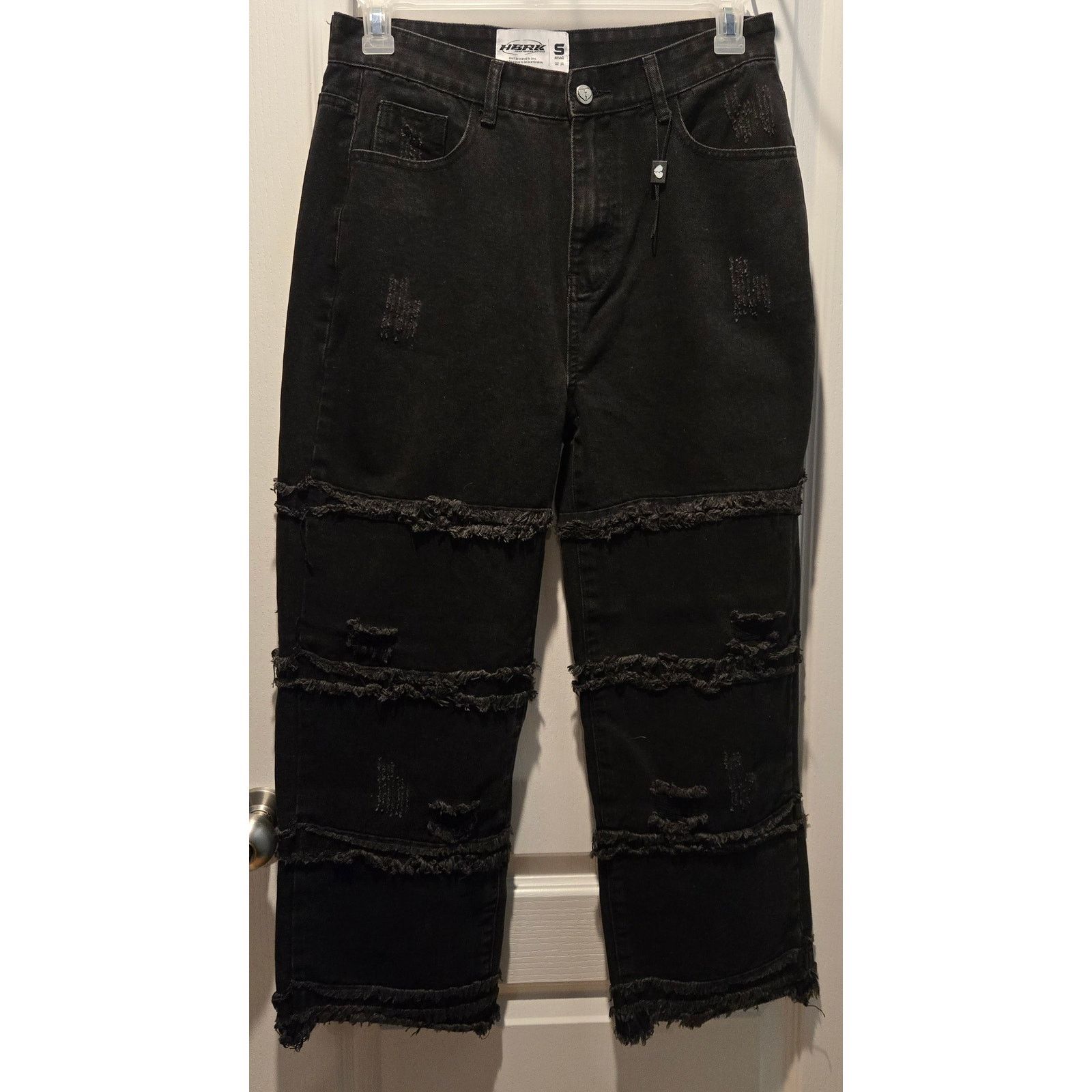 Other NWOT Heartbreak Hotel HBRK Distressed Denim black sz S Size 32" / US 10 / IT 46 - 1 Thumbnail