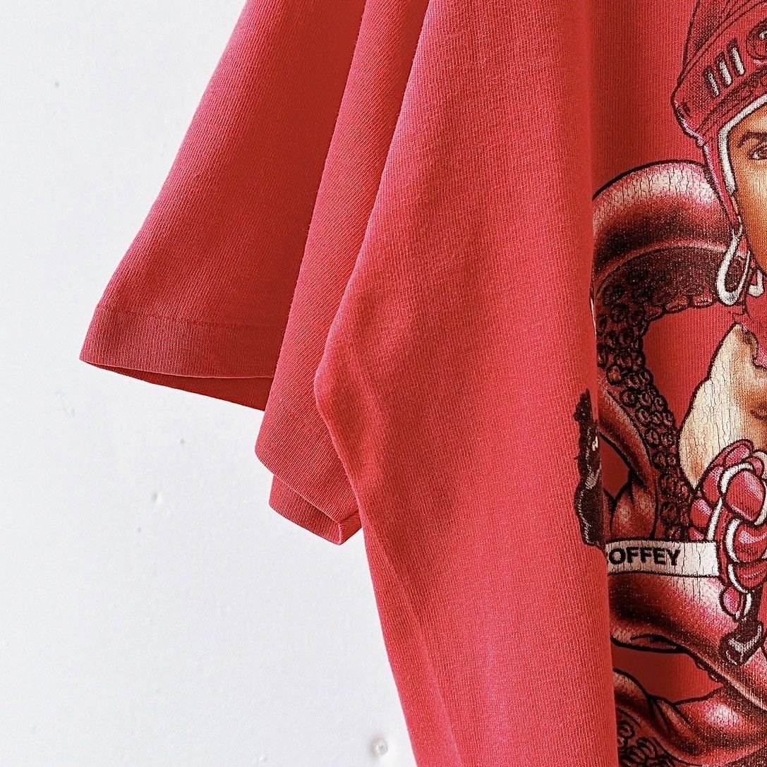 Vintage 90s Detroit Red Wings caricatures NHL t-shirt/ L Size US L / EU 52-54 / 3 - 4 Thumbnail