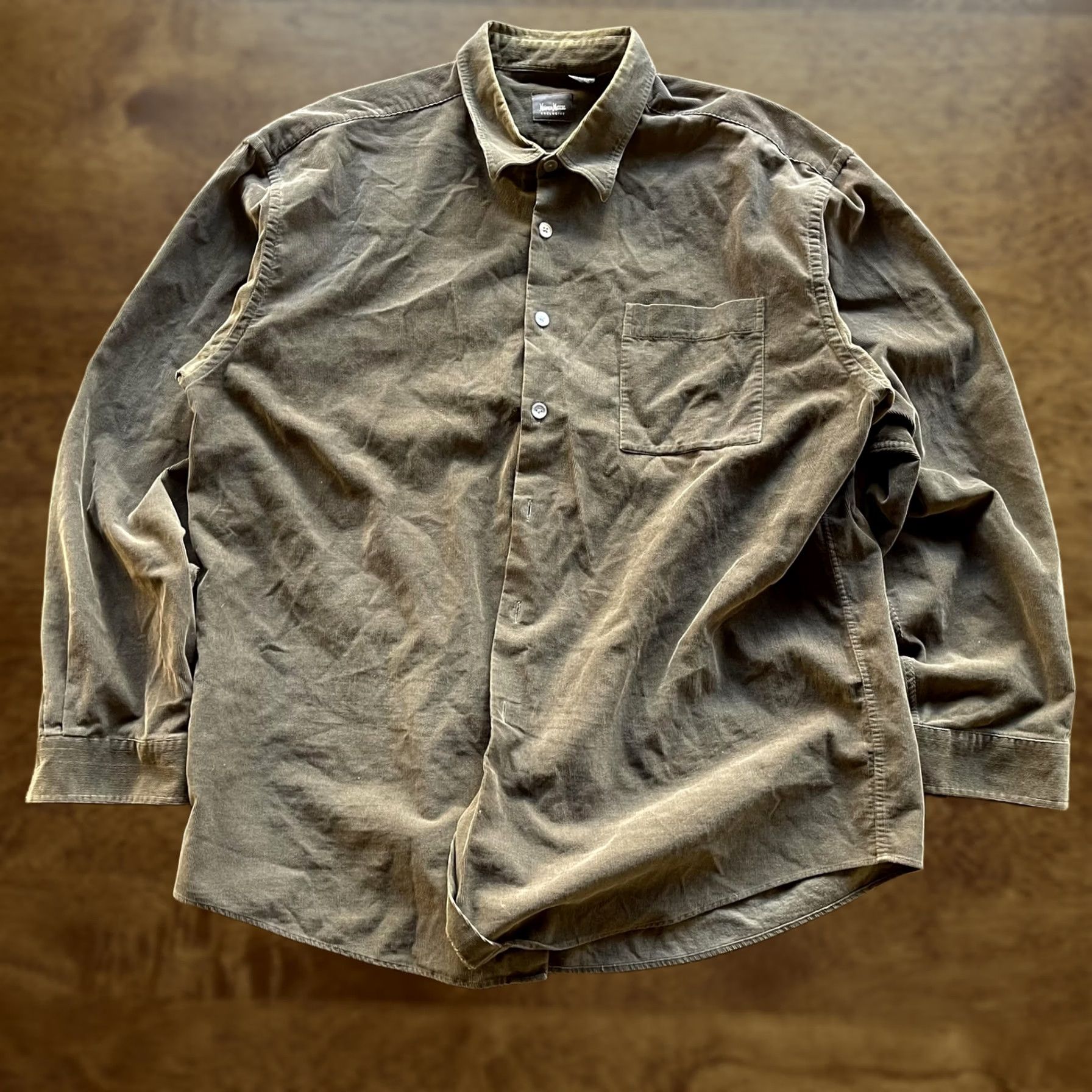 Neiman Marcus Neiman Marcus Shirt Mens 2XL Green Corduroy Long Sleeve Button Up Casual Size US XXL / EU 58 / 5 - 1 Thumbnail