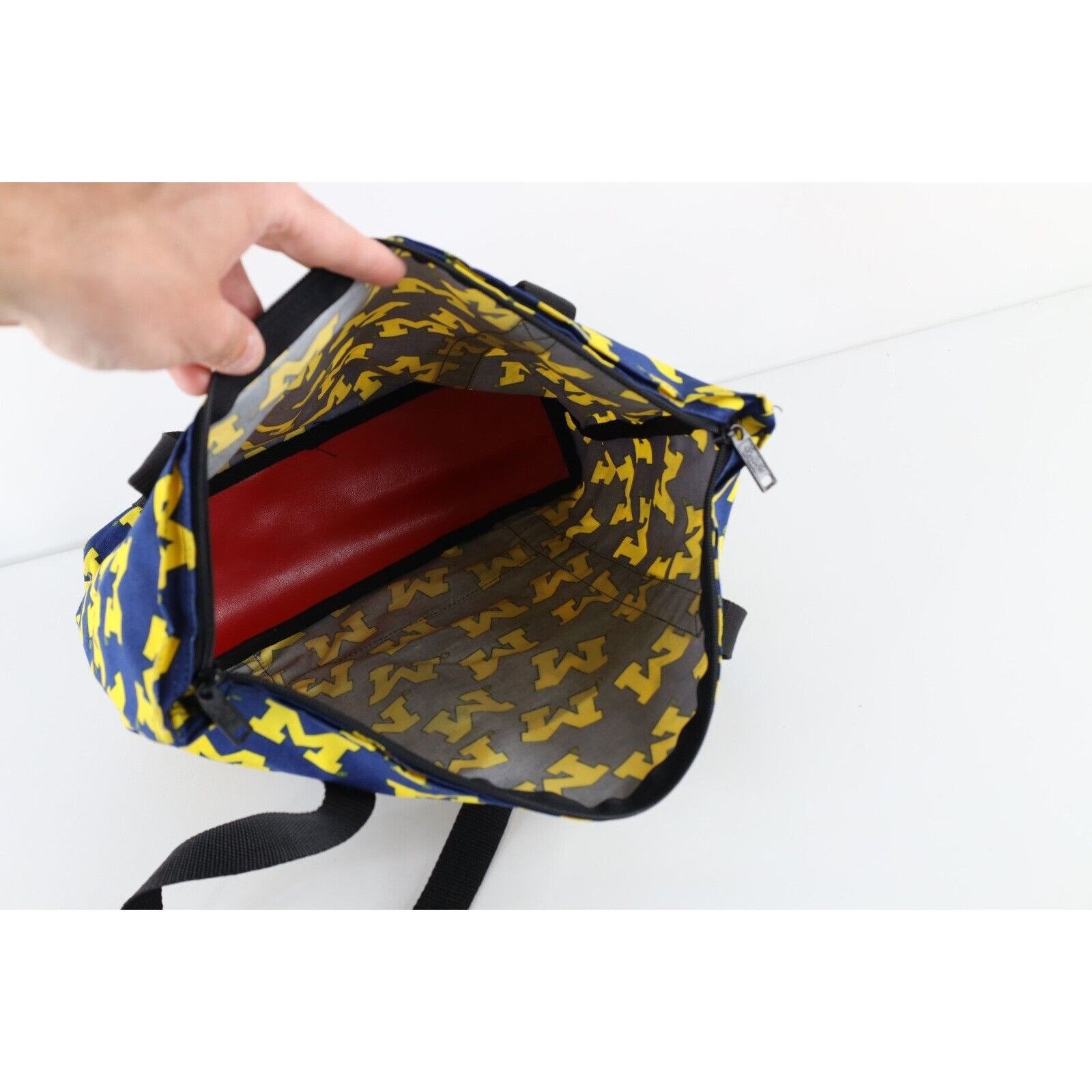 Vintage Vintage 90s All Over Print University of Michigan Bag Size ONE SIZE - 8 Thumbnail