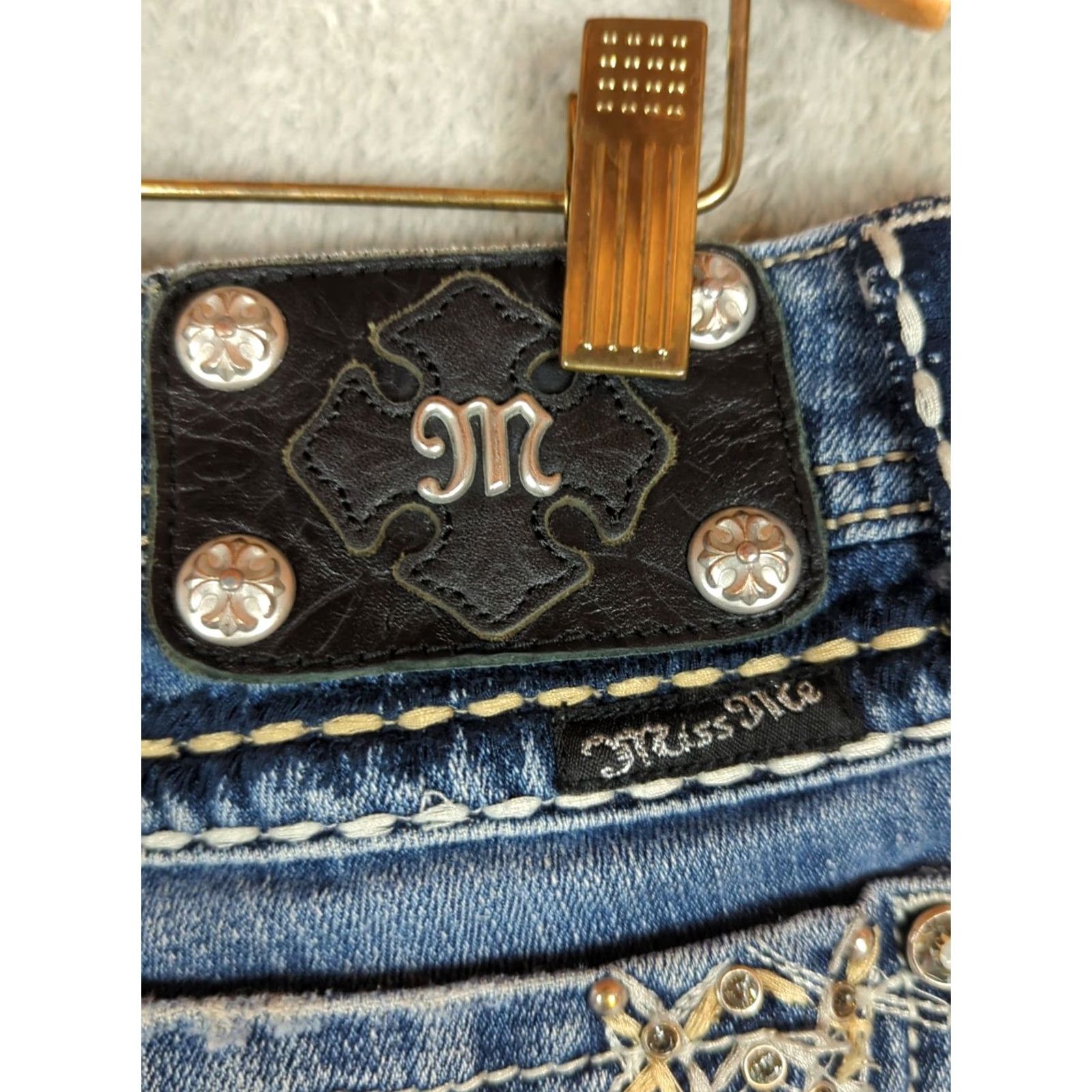 Miss Me Miss Me Jeans Womens 26 Blue Bootcut Denim Low Rise Medium Wash Rhinestone Studded Distressed Flawed Size 26" / US 2 / IT 38 - 7 Thumbnail